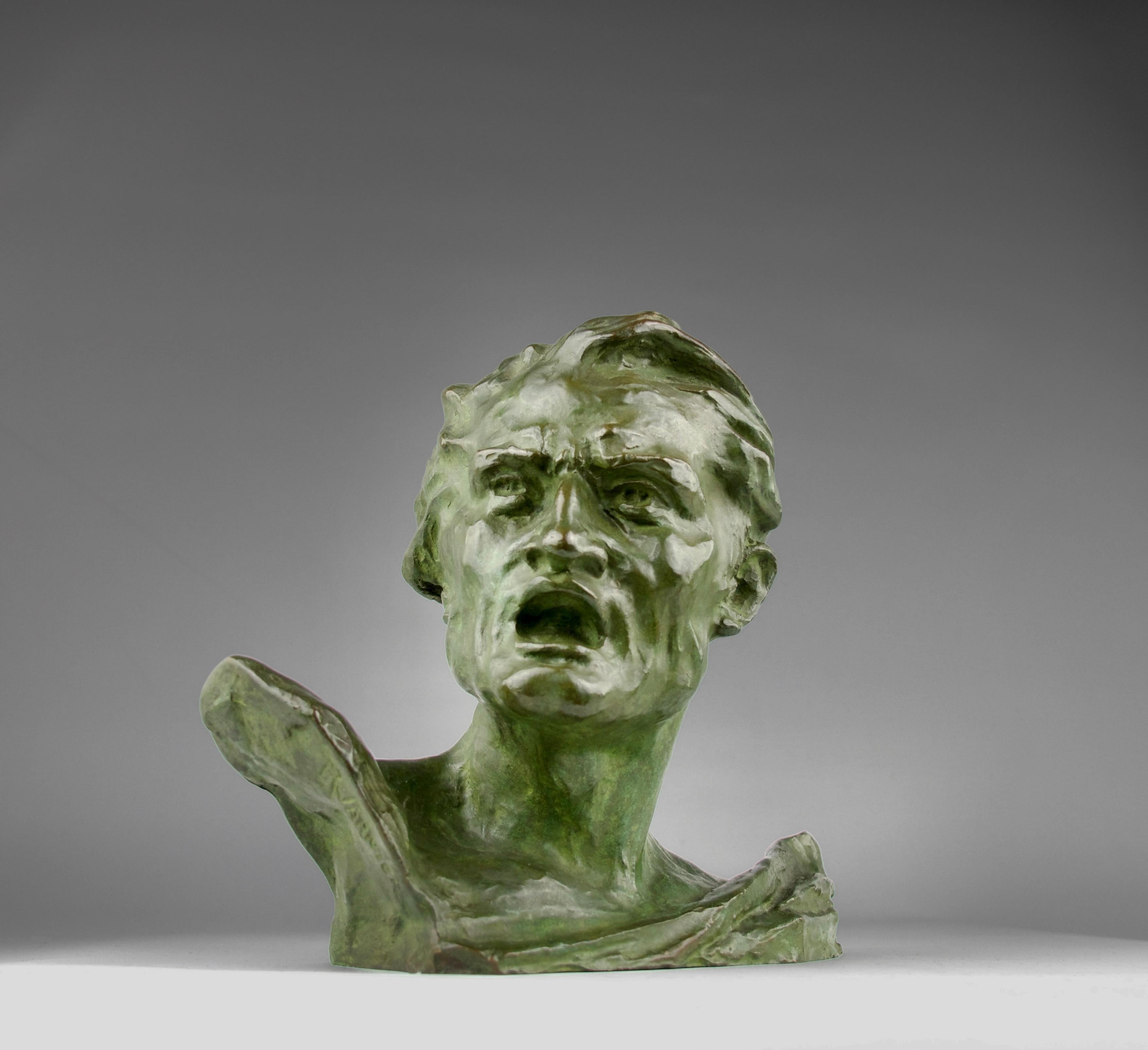 Superb Demosthenes bust in green hued patinated bronze by the artist René André Varnier. Excellent capture of the oratory prowess of Demosthenes considered one of the greatest of his time. France, 1930s.

Signed R. Varnier. 

Very good