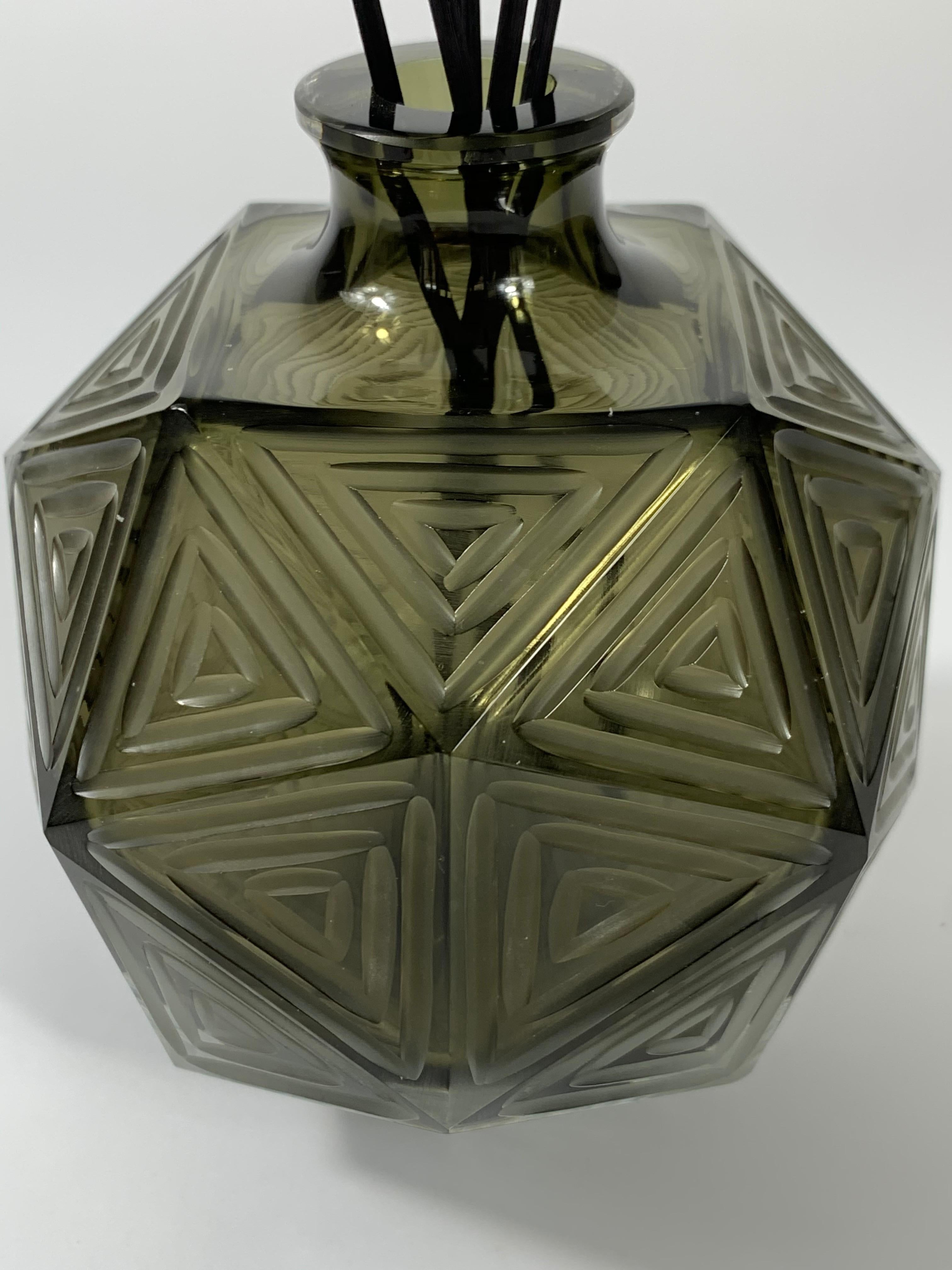 René Art Deco Inspired Reed Diffuser and Vase In New Condition In Istanbul, TR