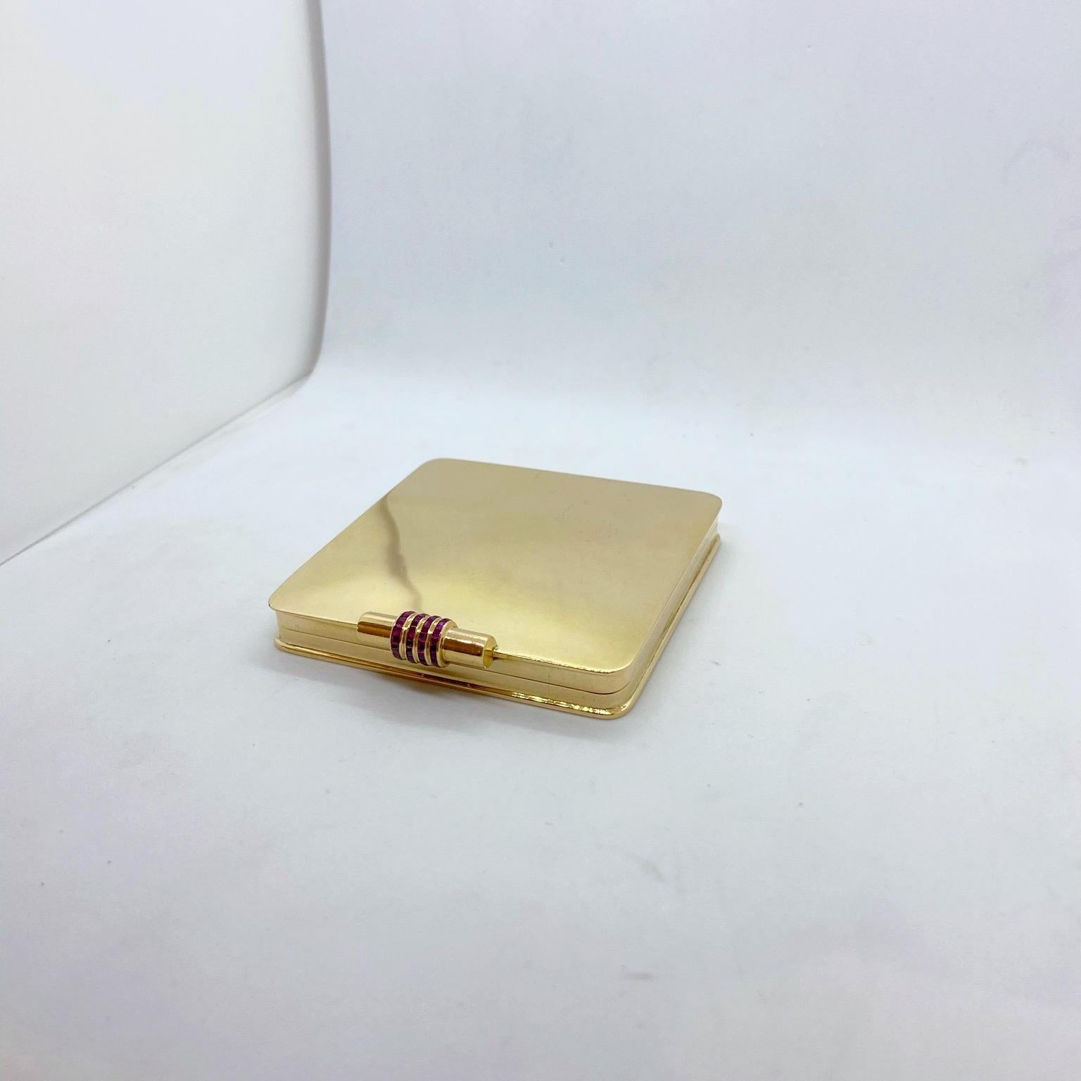 Square Cut Rene Boivin 18 Karat Yellow Gold and Ruby Compact Case, circa 1940 For Sale