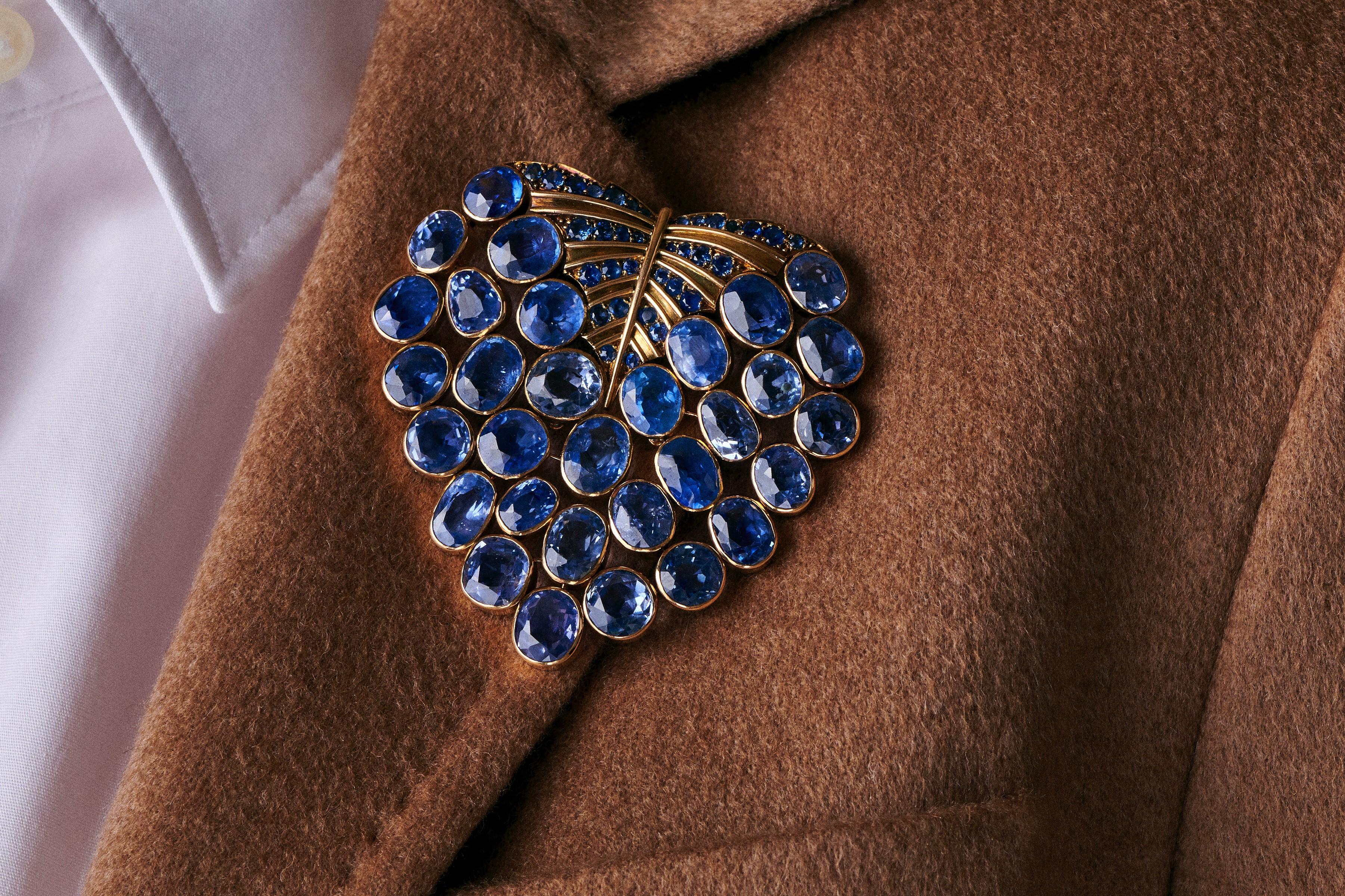 Oval Cut René Boivin Sapphire “Feuille” Brooch  For Sale