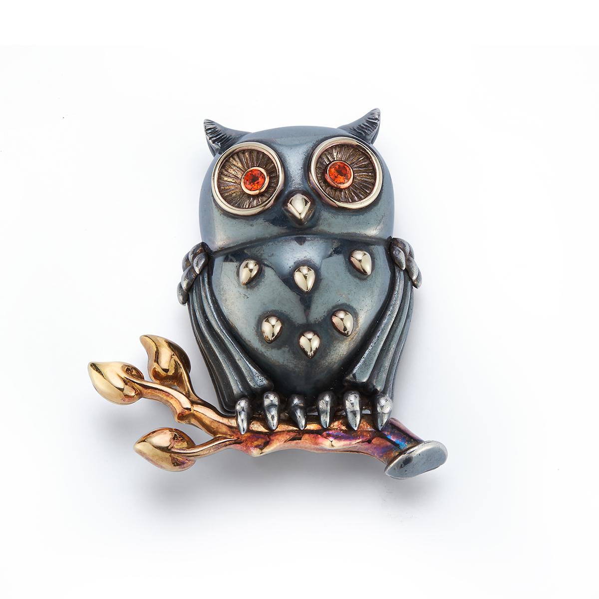 Rene Boivin Owl Brooch, with two round cut citrines eyes
Measurements: 2