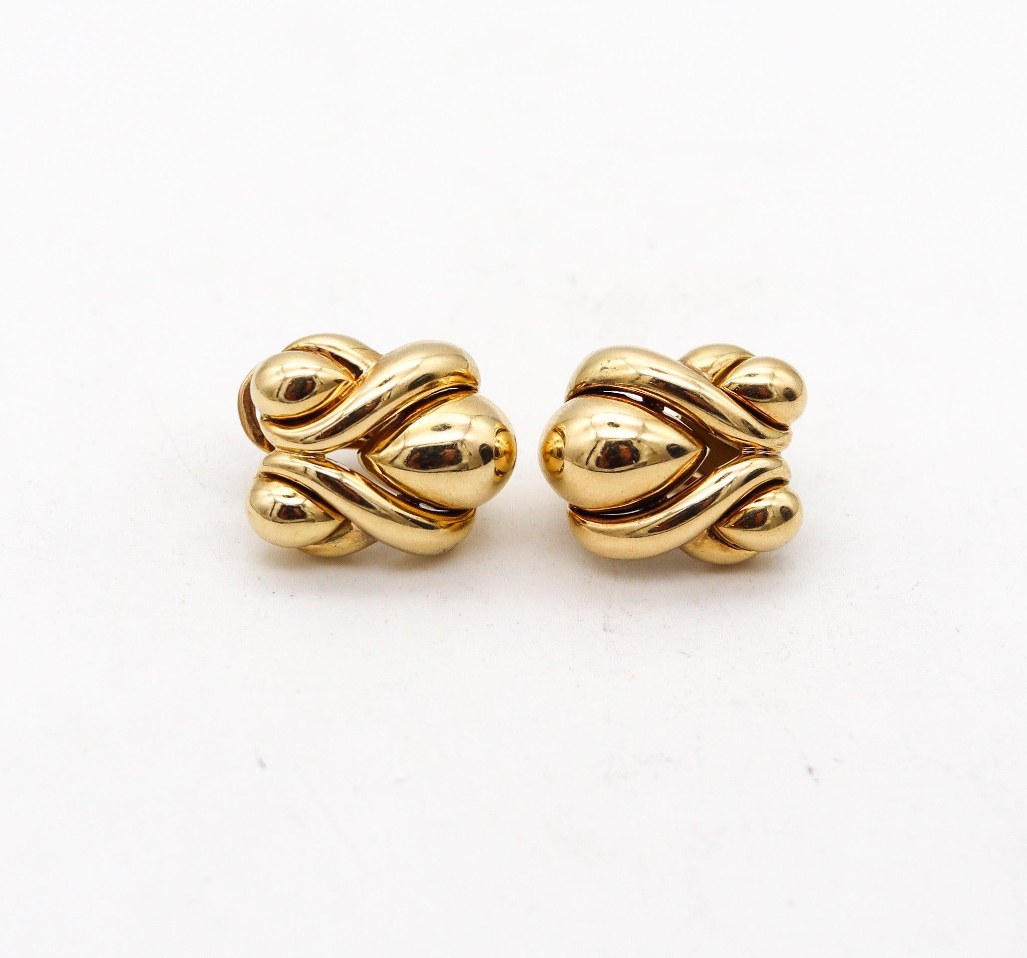 Moderniste RENE BOIVIN Paris 1970 Clips d'oreilles en or jaune 18 carats en vente