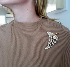 Rene Boivin Paris Gem Set Brooch 18kt Gold with 14.09ctw in Diamonds and Pearls
