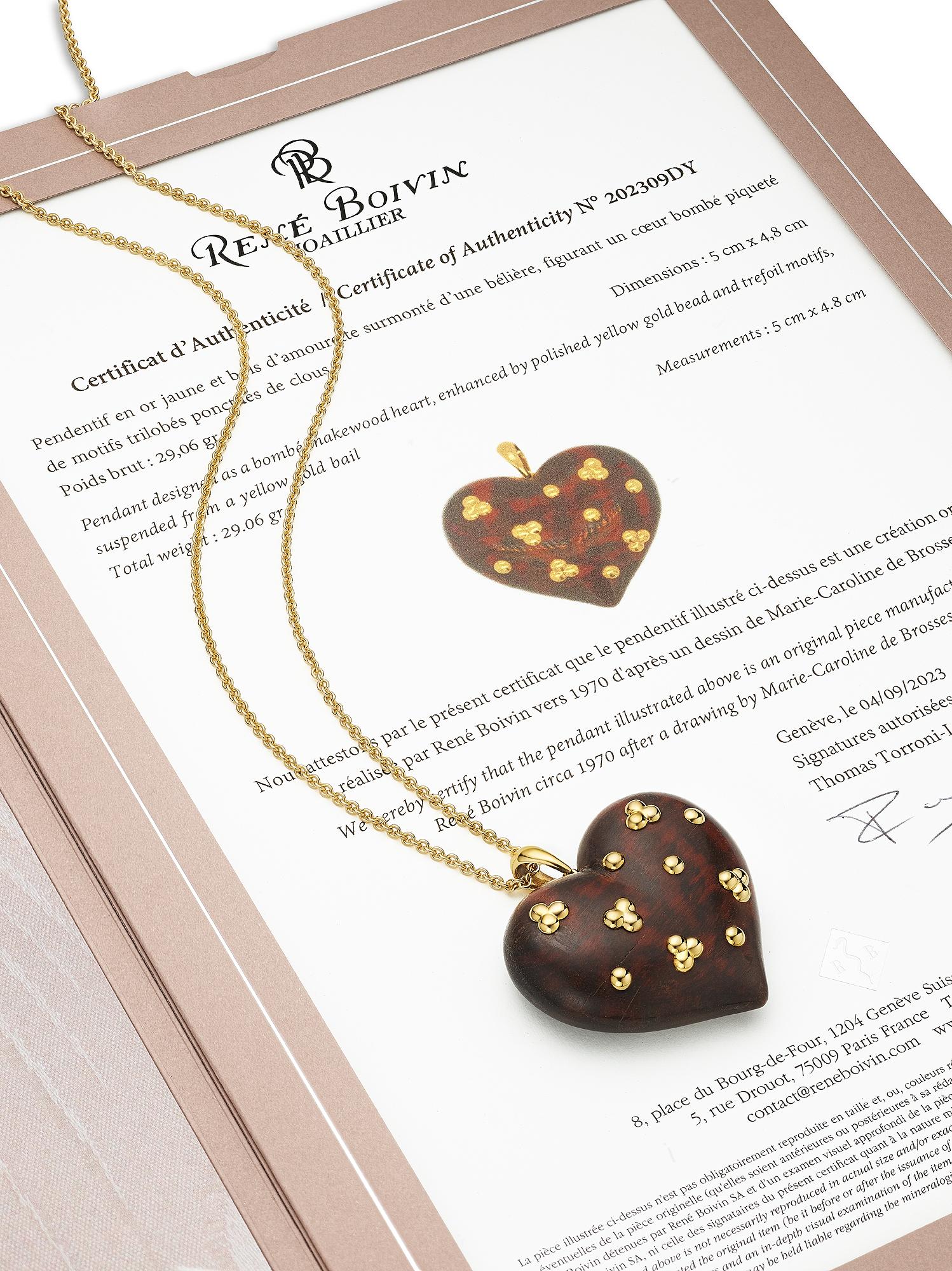 Modernist Rene Boivin Paris Vintage Natural Wood Gold Heart Pendant Necklace For Sale