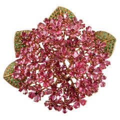 René Boivin Rosa Saphir Tsavorit Granat Rubin Gold Große Blumenbrosche