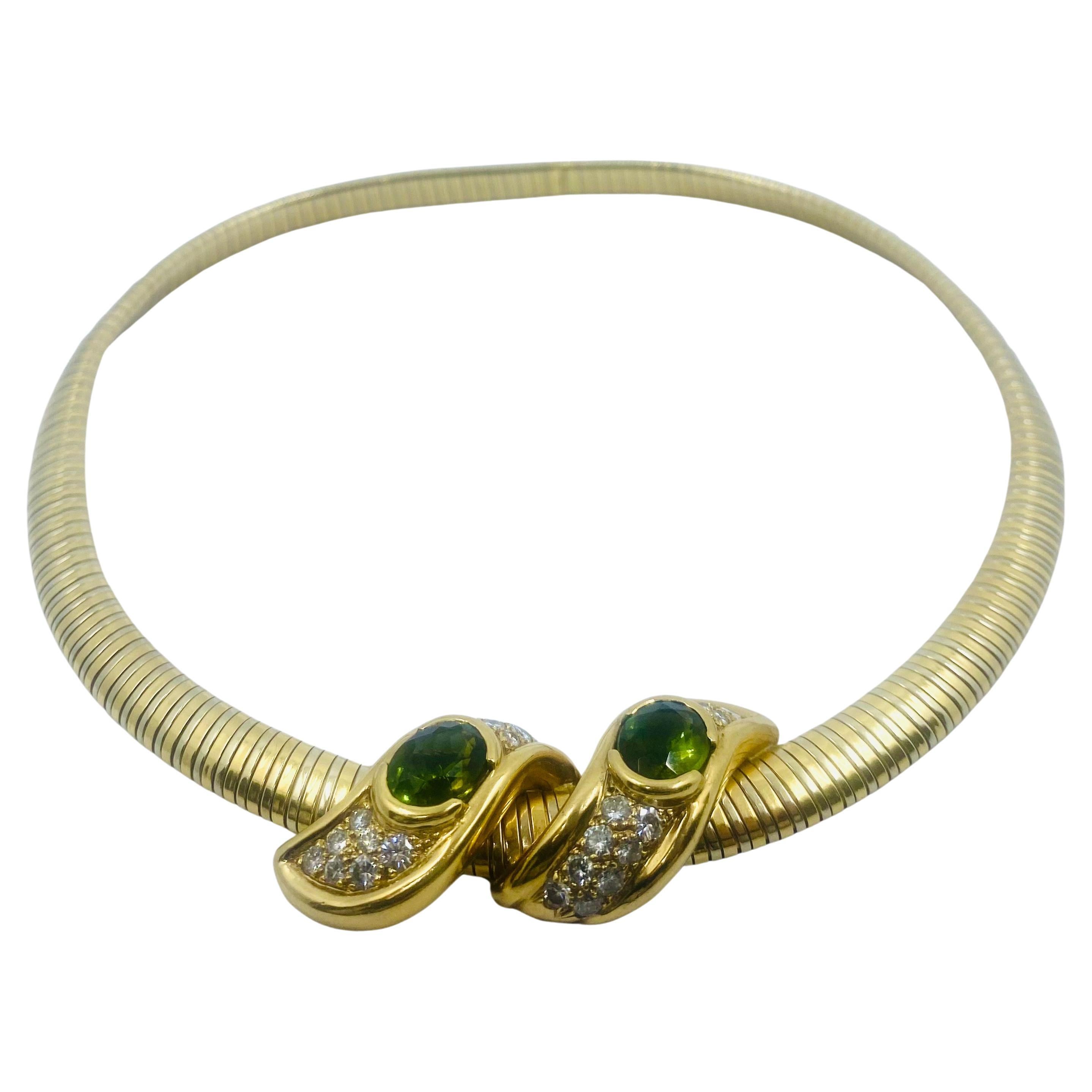 Rene Boivin Tubogas Vintage Necklace Two-Tone Gold Peridot Diamond In Excellent Condition For Sale In Beverly Hills, CA