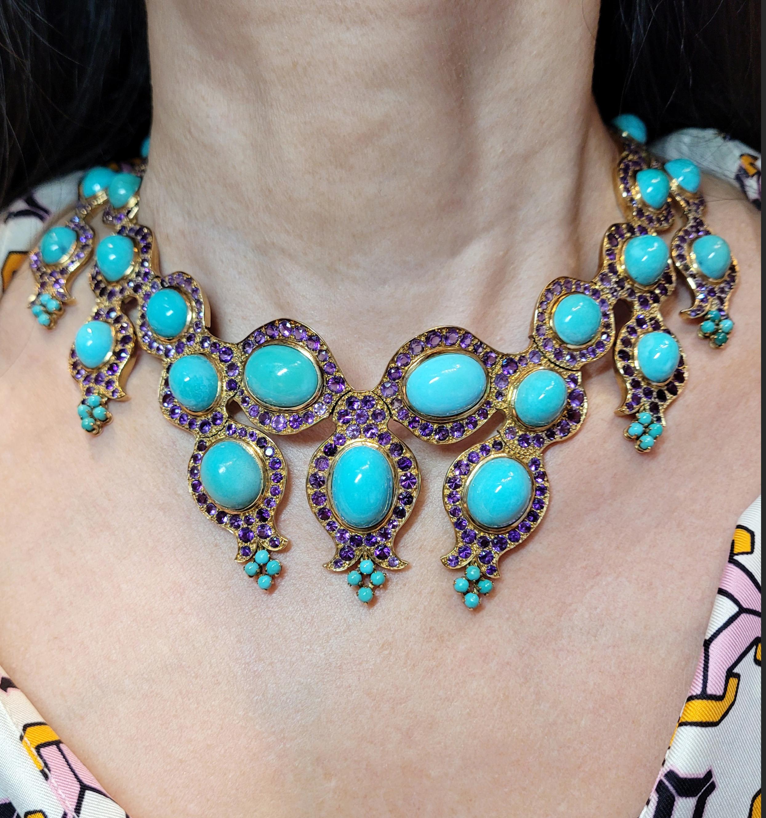 Cet exquis collier 