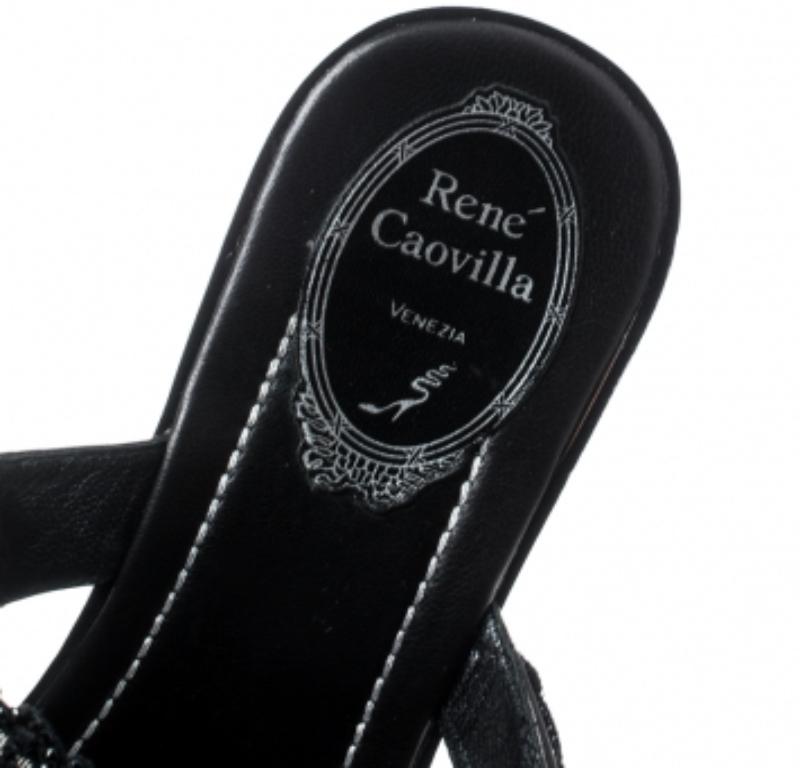 Donna Rene Caovilla - Sandali infradito piatti in pelle impreziositi da cristalli neri Taglia 39 in vendita