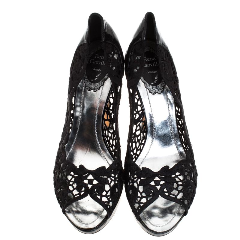 Rene Caovilla Black Lace Peep Toe Pumps Size 39 In Good Condition In Dubai, Al Qouz 2