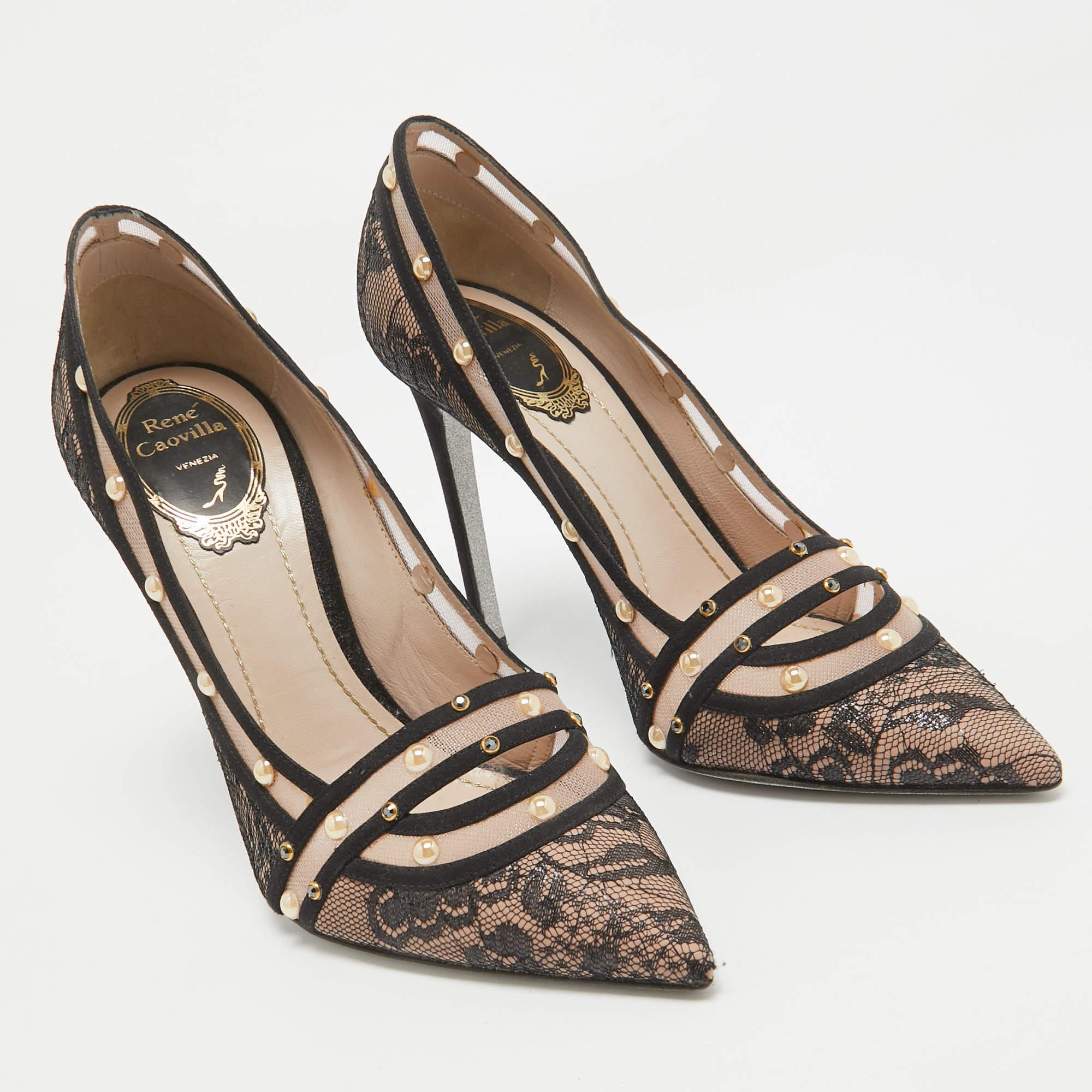 René Caovilla Black/Pink Lace Studded Pointed Toe Pumps Size 38 In Good Condition For Sale In Dubai, Al Qouz 2