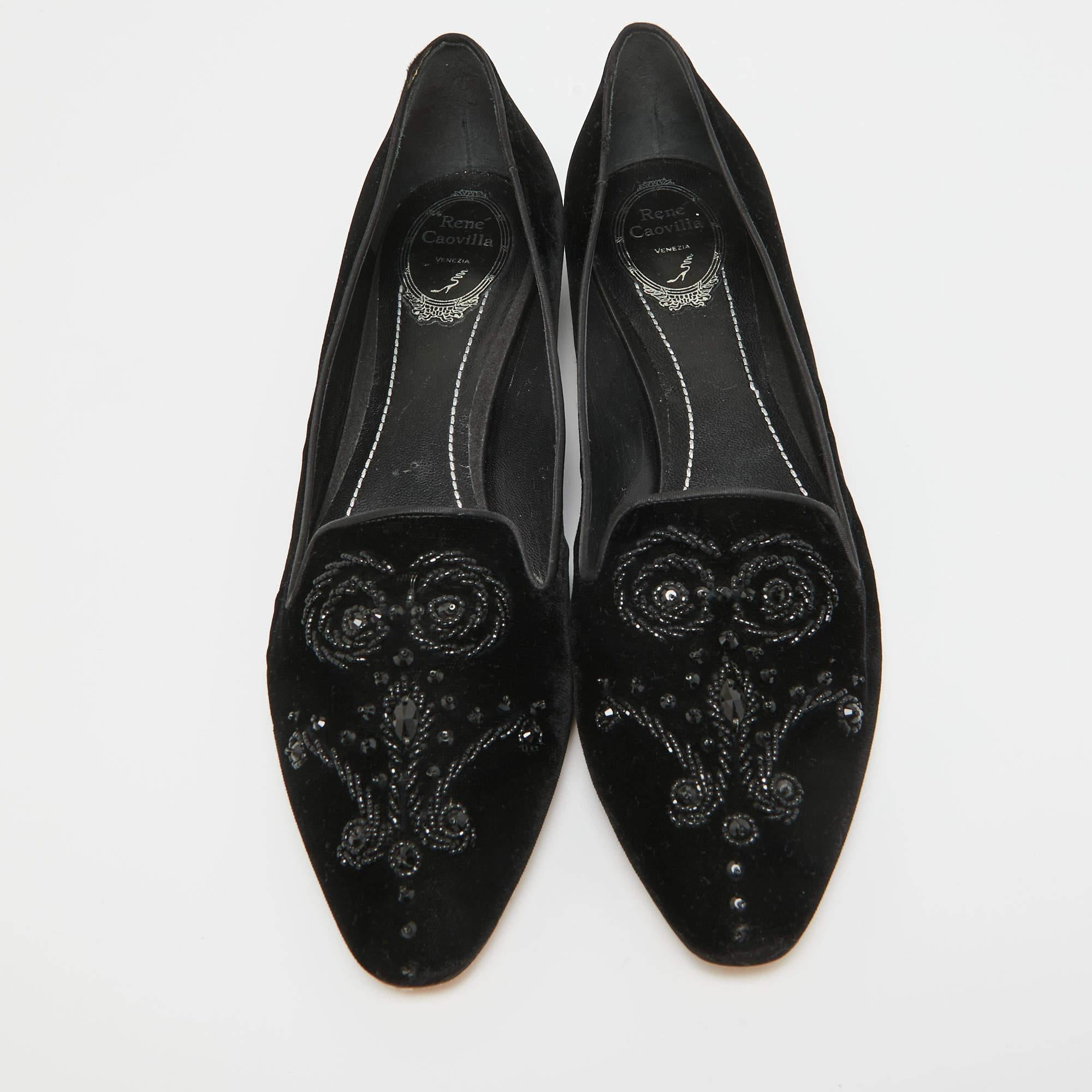 René Caovilla Black Velvet Crystal Embellished Slip On Smoking Slippers Size 41 In Excellent Condition For Sale In Dubai, Al Qouz 2