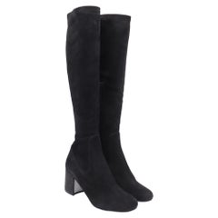 Botas hasta la rodilla con tacón grueso de René Caovilla, en ante negro