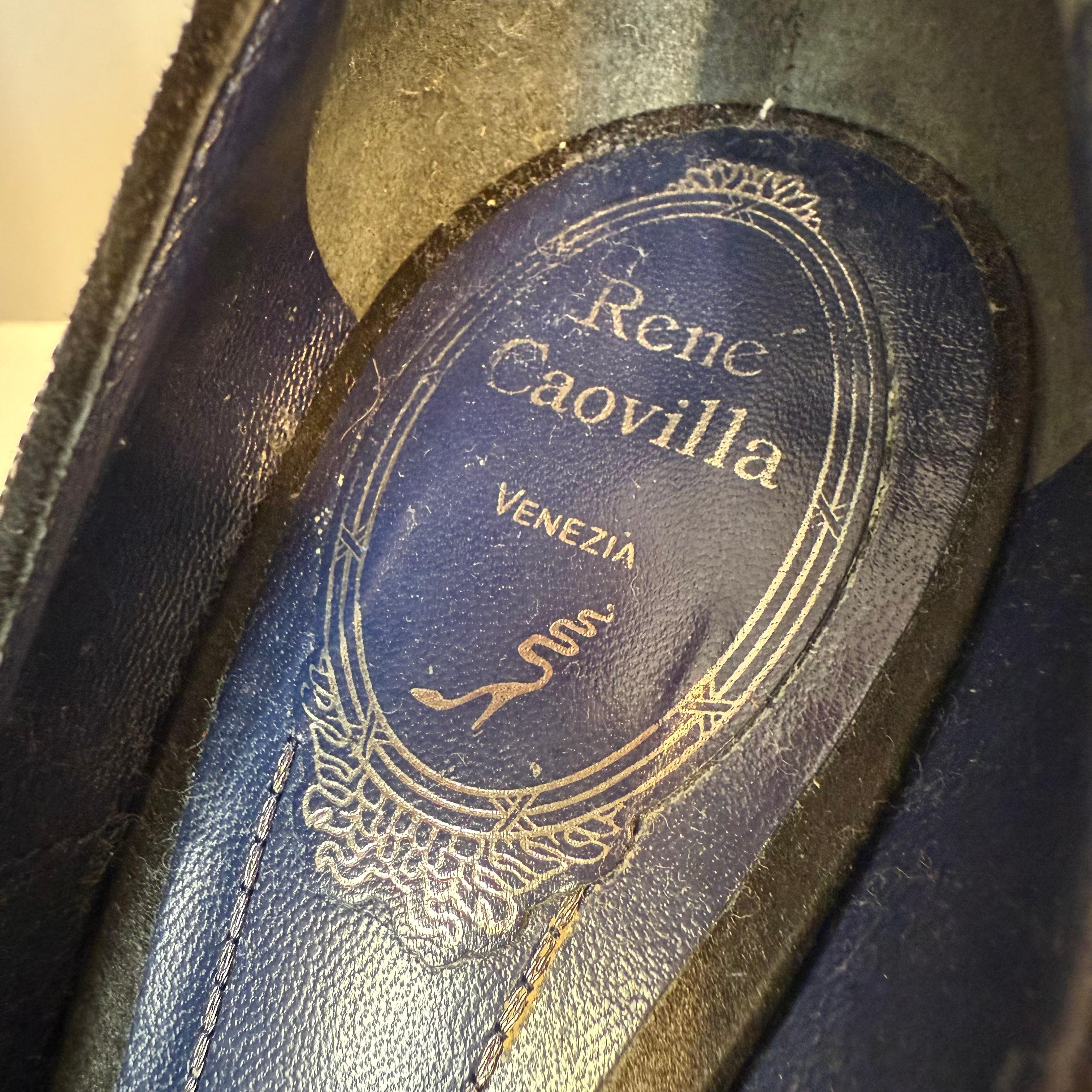 Décolleté René Caovilla in velluto blu e cristalli misura 37 in vendita 1