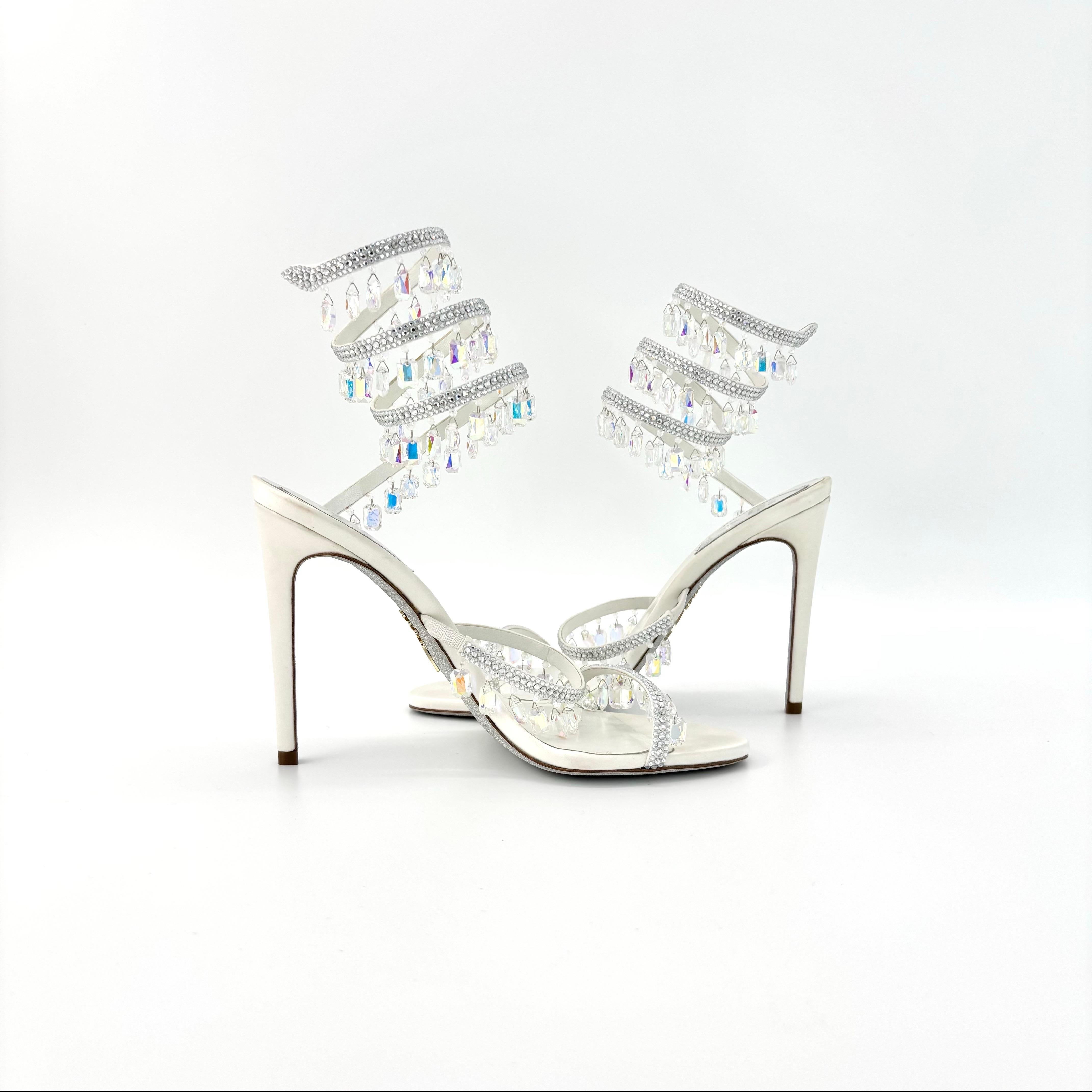 Rene Caovilla Kronleuchter Weiß 105 Kristallverzierte Wraparound Sandalen 38 im Zustand „Gut“ im Angebot in Mechanicsville, VA