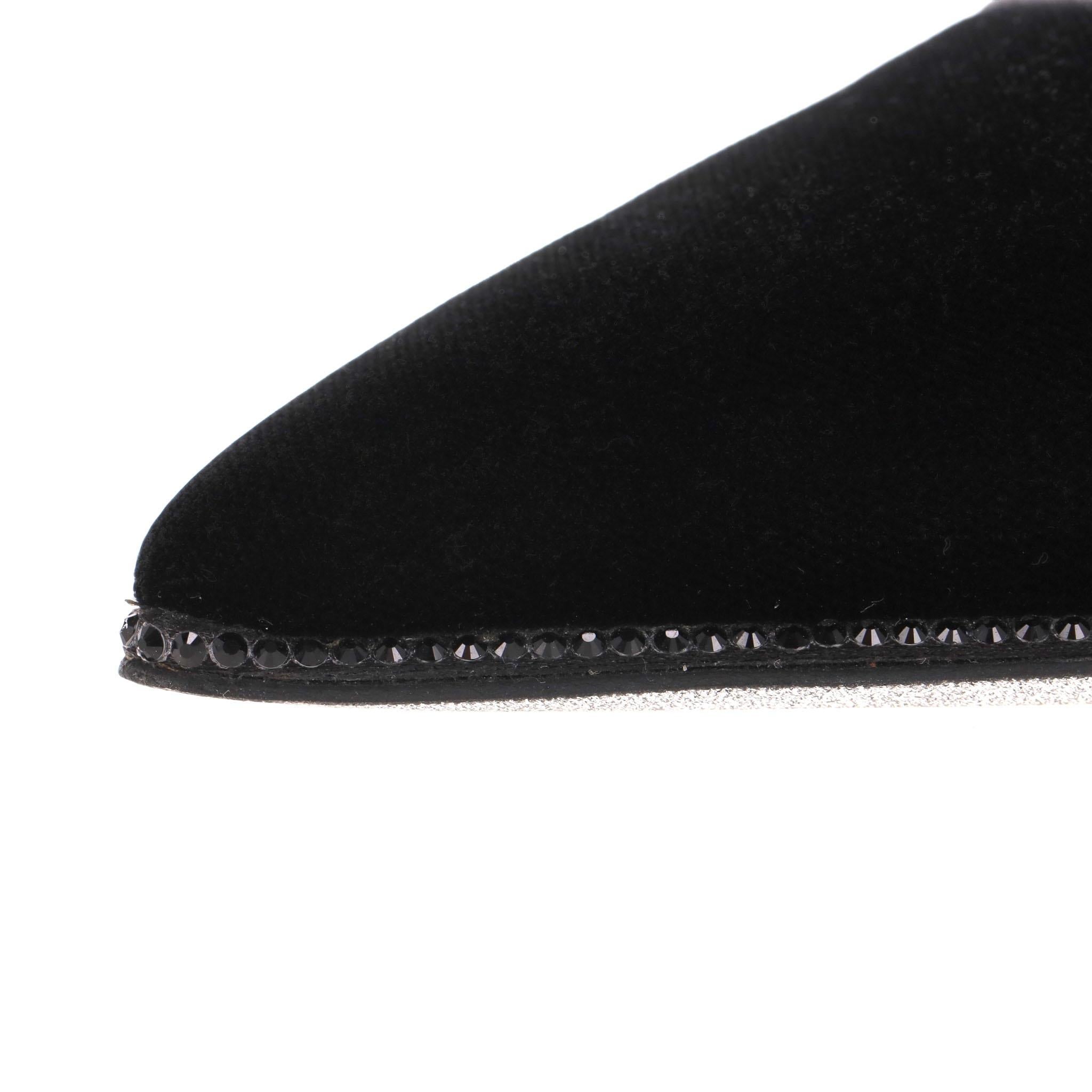 Tacones de terciopelo con adornos de cristal Rene Caovilla en venta 3