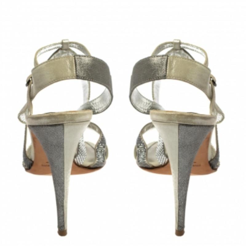 René Caovilla Embellished Satin And Nubuck Leather Ankle Strap Sandals Size 39.5 In Good Condition For Sale In Dubai, Al Qouz 2