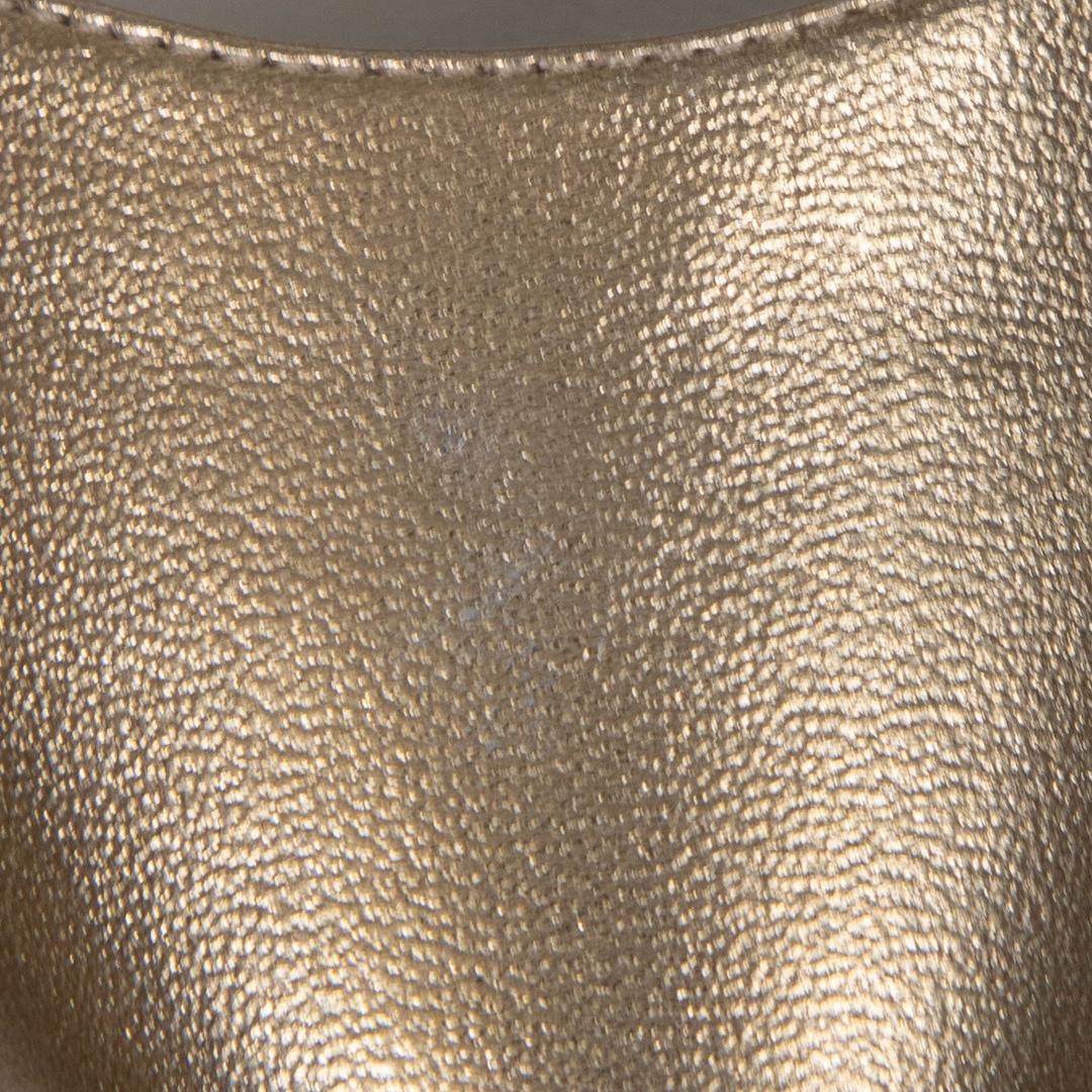 Rene His His en cuir doré avec détails en cristal Taille IT 37.5 Pour femmes en vente