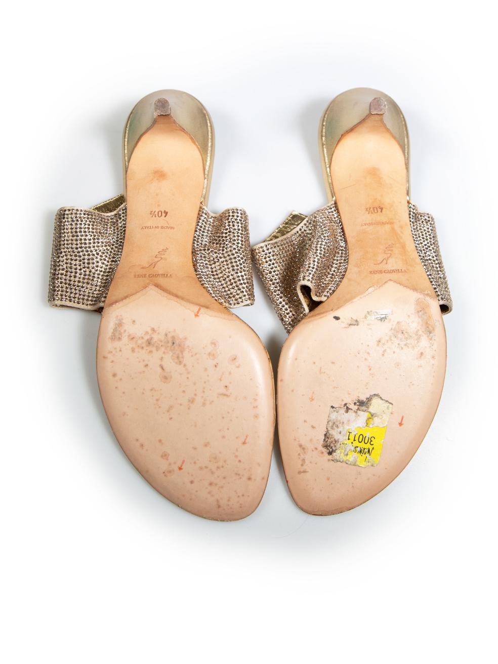 Rene Caovilla Mules ornées d'or métallisé Taille IT 40,5 Excellent état - En vente à London, GB