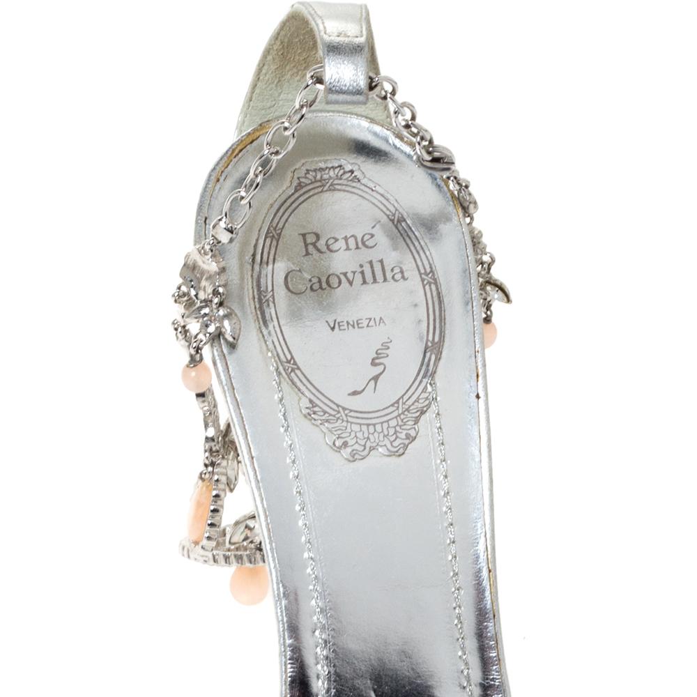 René Caovilla Metallic Silver Embellished Anklet Open Toe Sandals Size 40 In Fair Condition In Dubai, Al Qouz 2