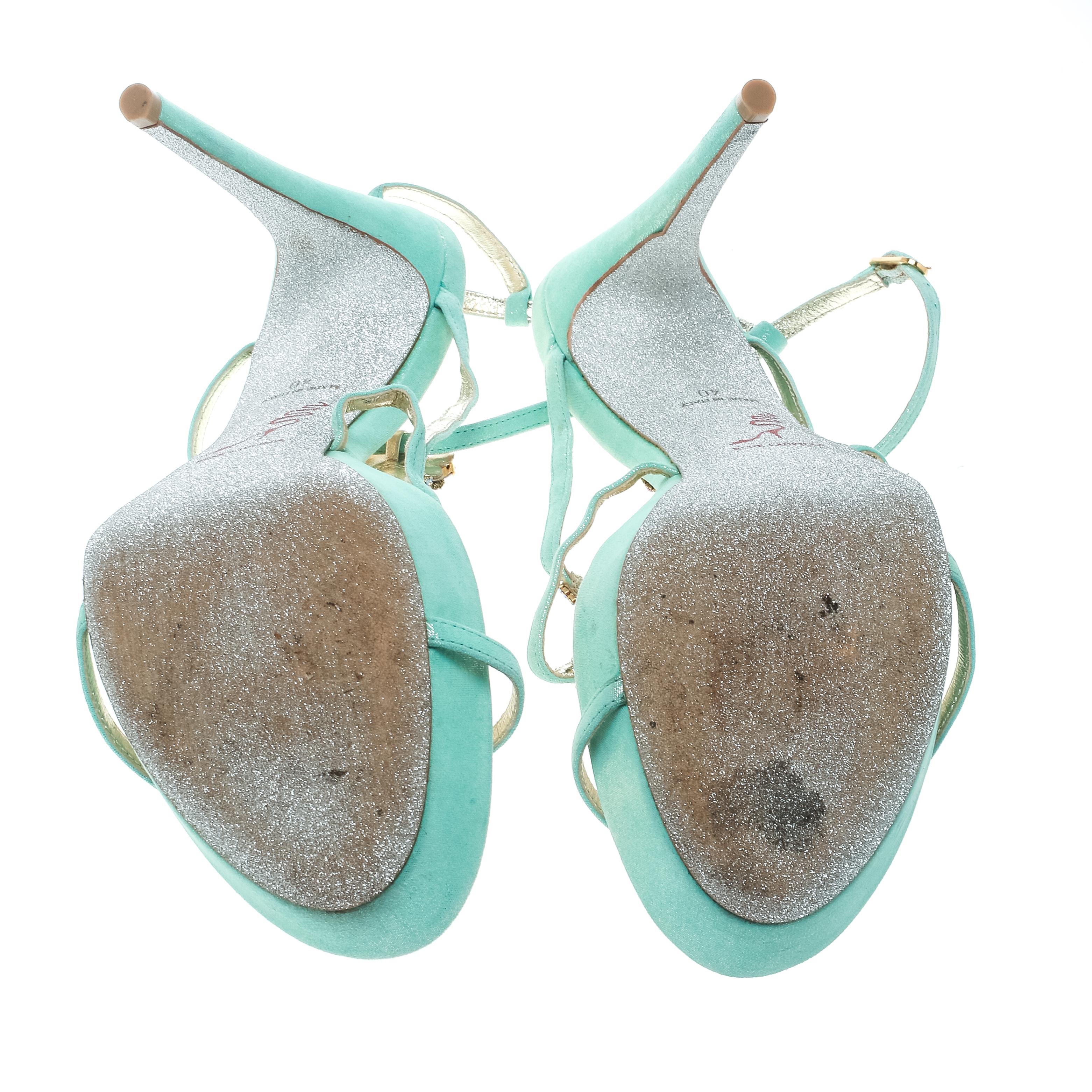 René Caovilla Mint Blue Suede Crystal Embellished Strappy Sandals Size 40 In Good Condition In Dubai, Al Qouz 2
