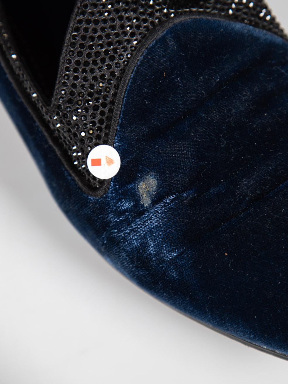 Rene Caovilla Mocasines de terciopelo azul marino con adornos Talla IT 38.5 en venta 2
