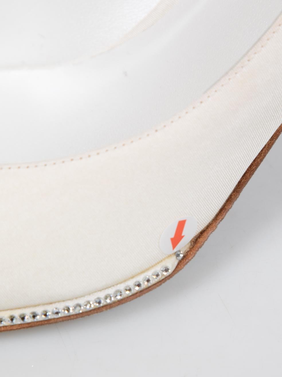 Rene Caovilla Weiß Crystal Detail Heels Größe IT 39.5 im Angebot 4