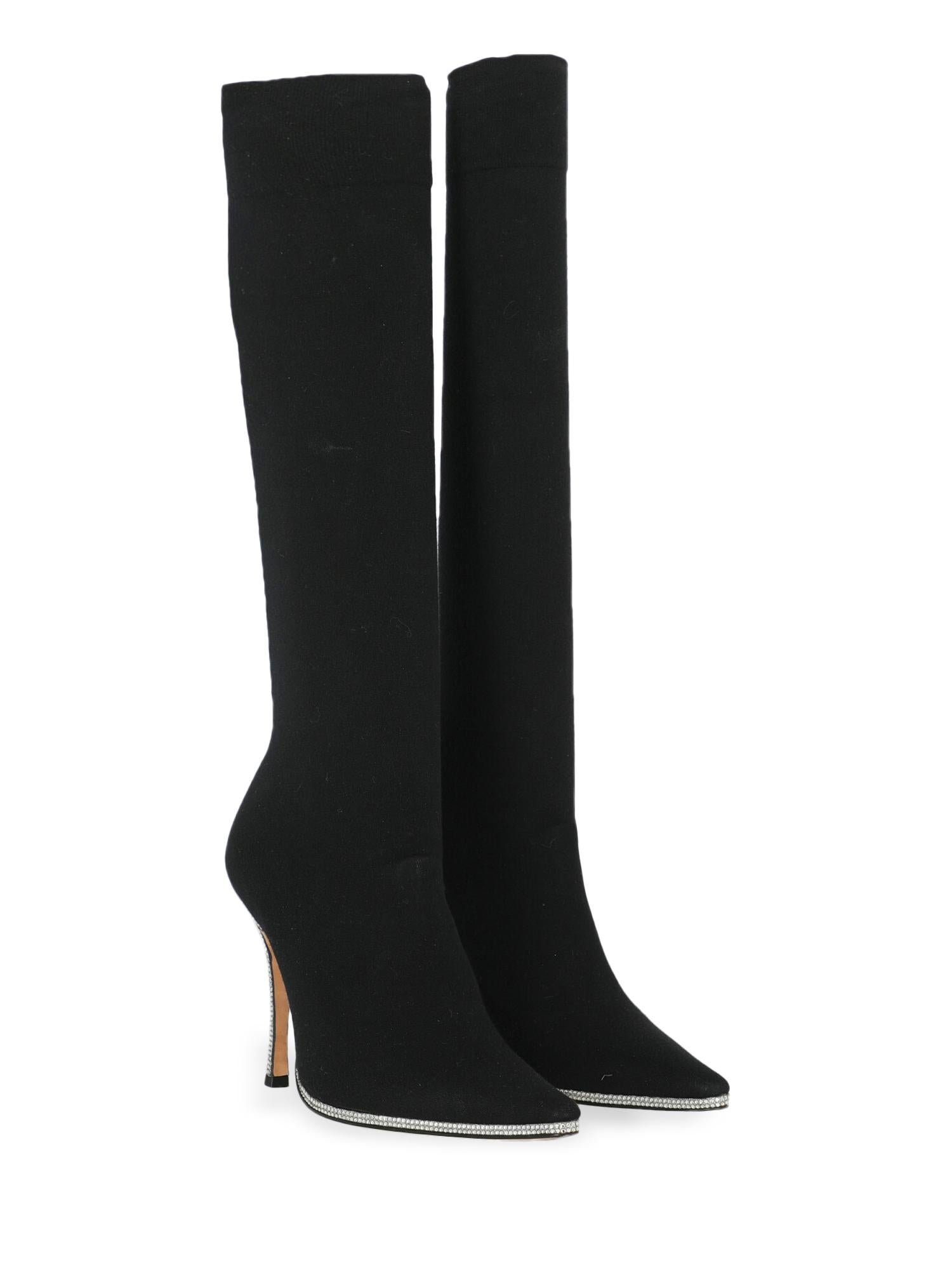 Product Description: Boots, synthetic fibers, solid color, pointed toe, branded insole, leather insole, tapered heel, high heel, embellished heel

Includes:
- Dust bag

Product Condition: Very Good
Sole: visible signs of use.

Measurements:
Height: