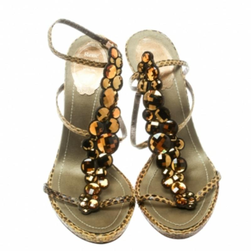 René Caovilla Sandali Strappy impreziositi da cristalli in pitone giallo misura 37,5 In condizioni buone in vendita a Dubai, Al Qouz 2