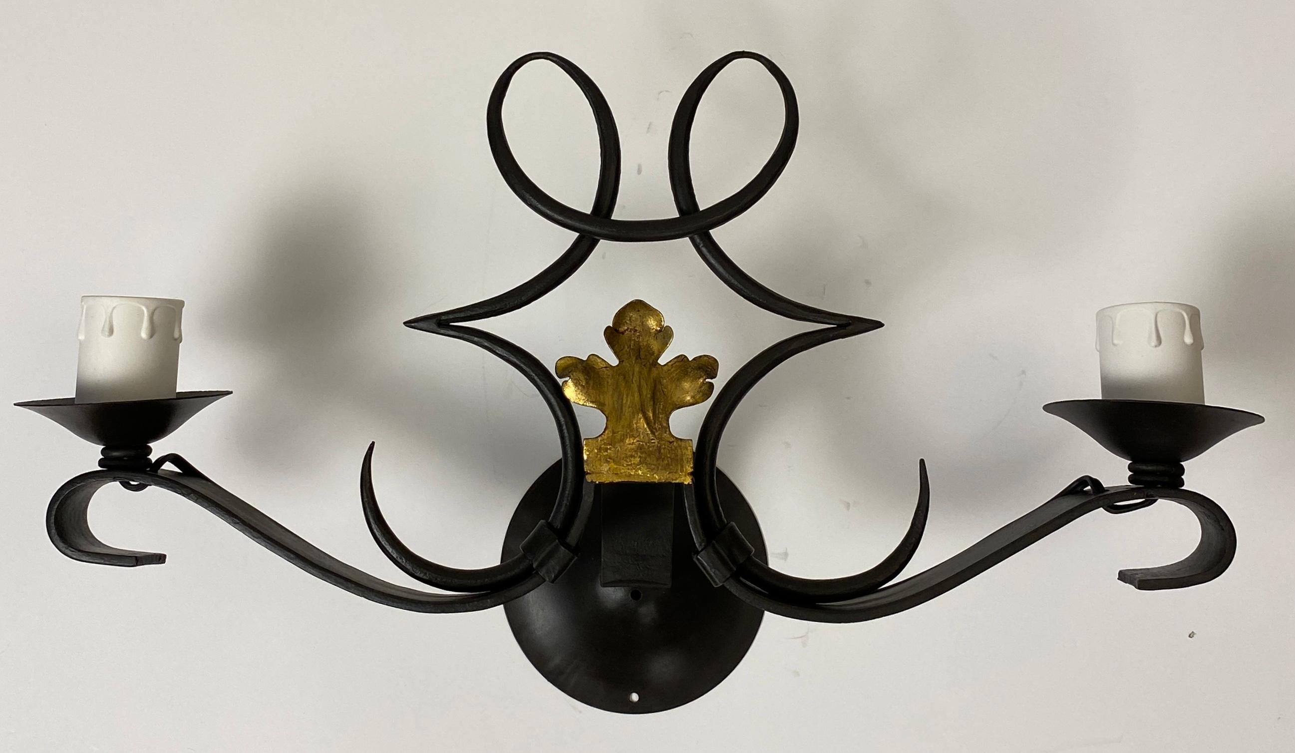Ensemble de 5 appliques de style Art Déco en fer forgé à la main Rene Drouet en vente 3