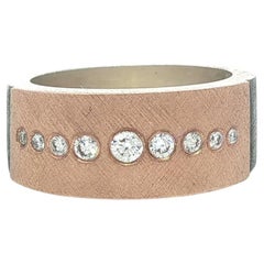 Rene Escobar Anello a fascia larga con diamante brunito in argento e oro rosa 18 ct.