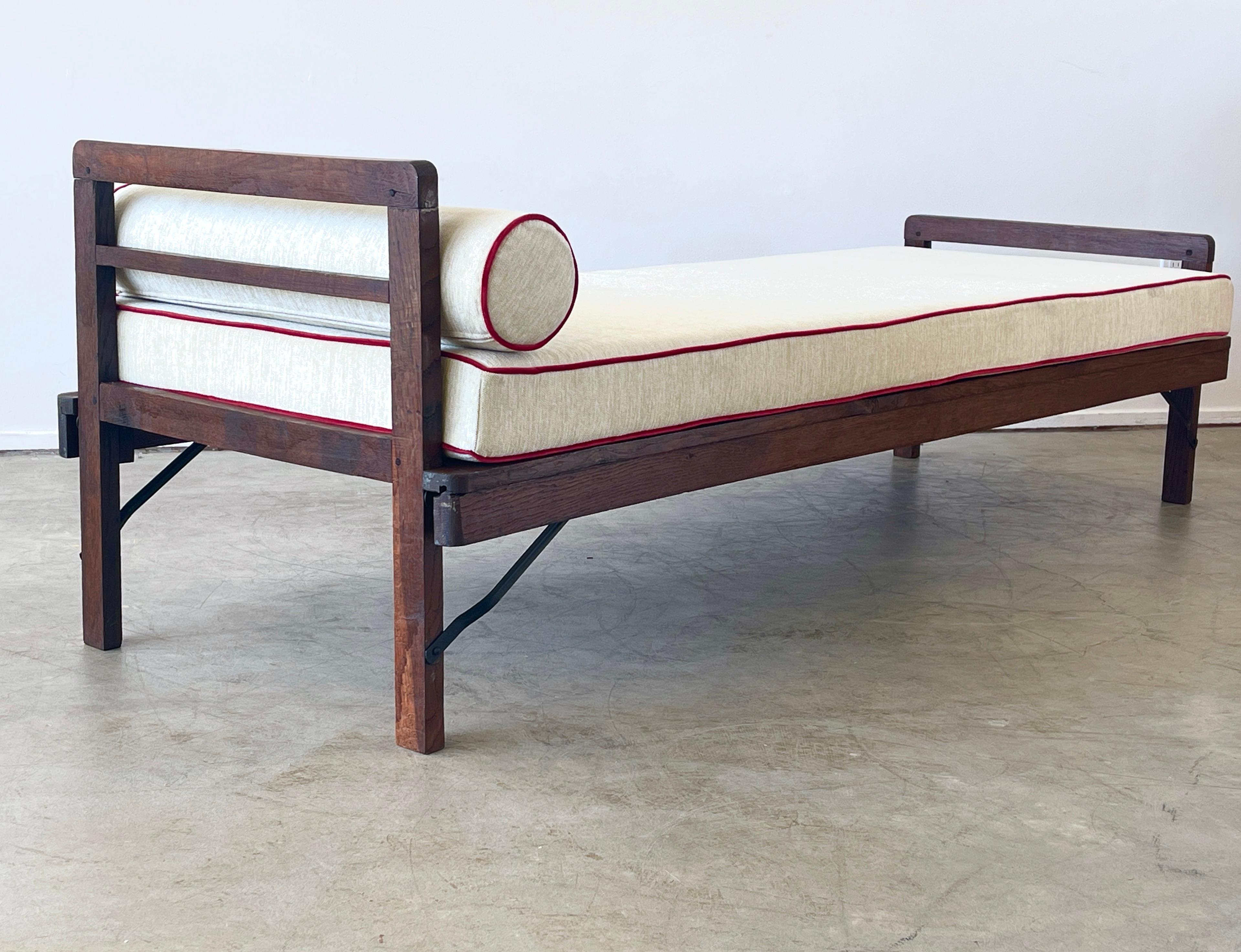 Rene Gabriel Daybed 4