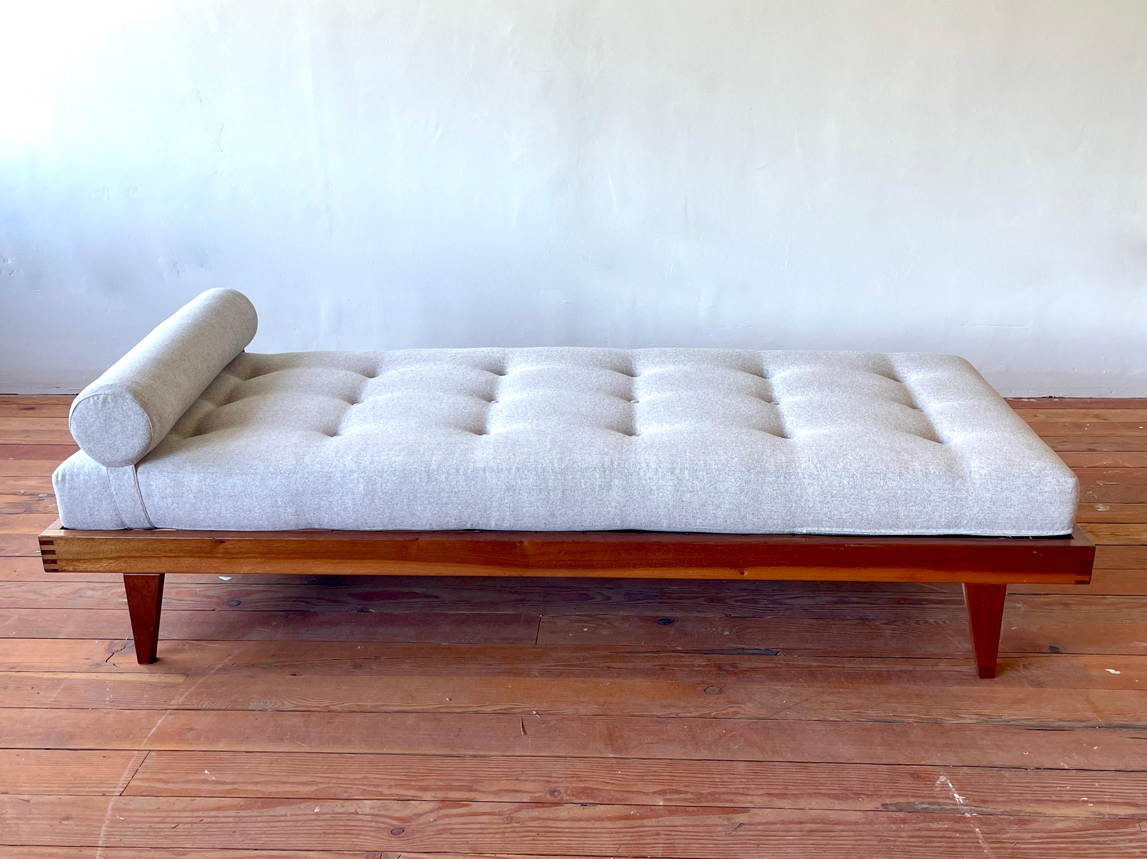 Rene Gabriel Daybed 4