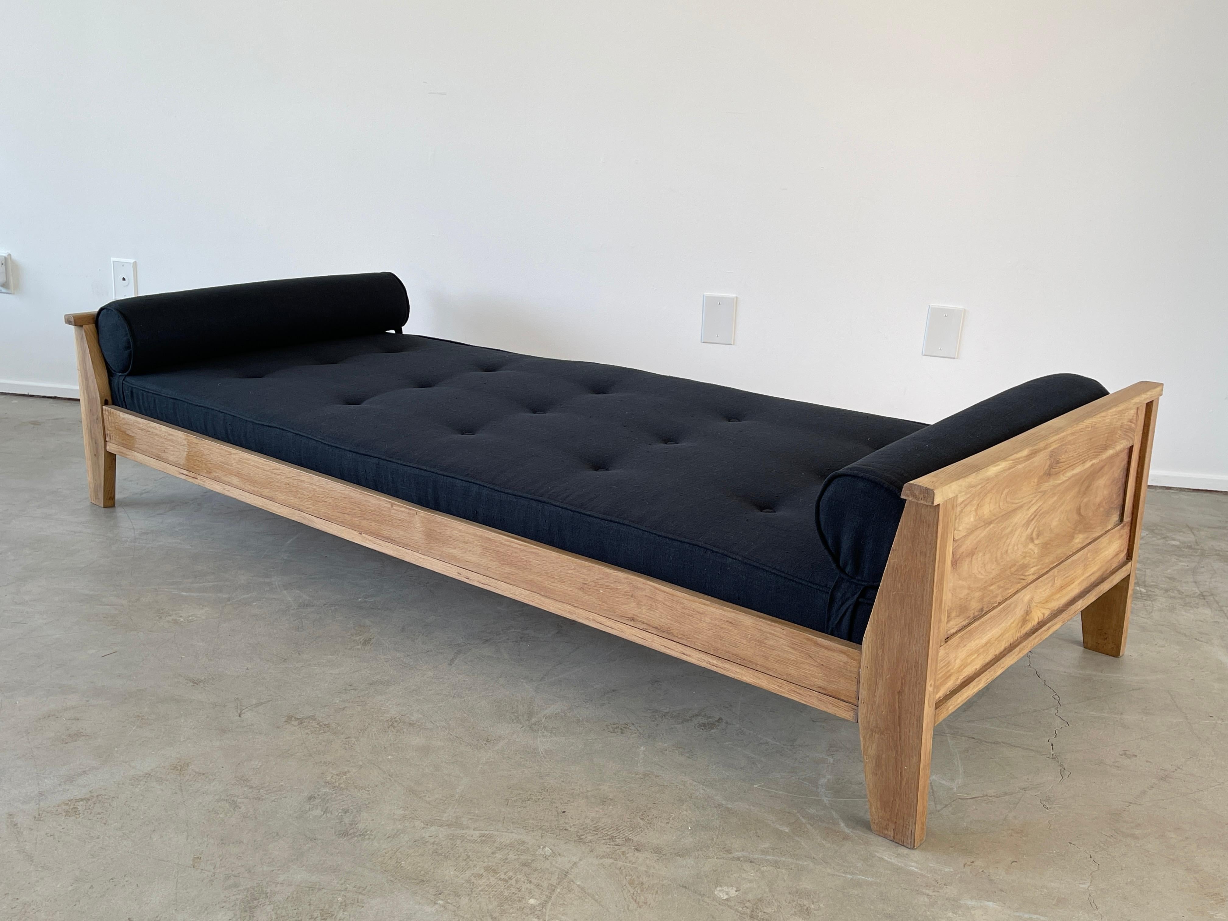 Rene Gabriel Daybed 5