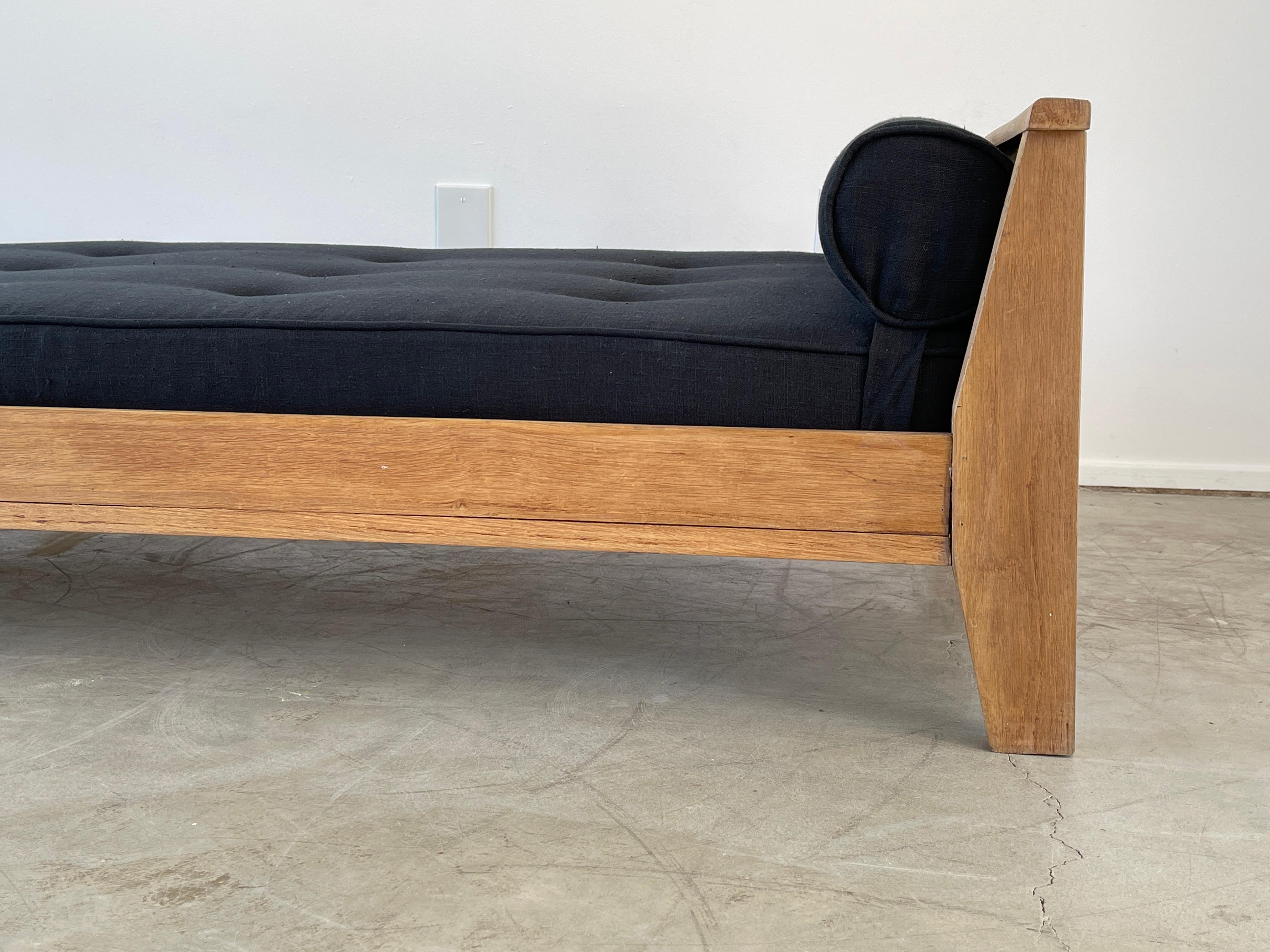 Rene Gabriel Daybed In Good Condition In Beverly Hills, CA