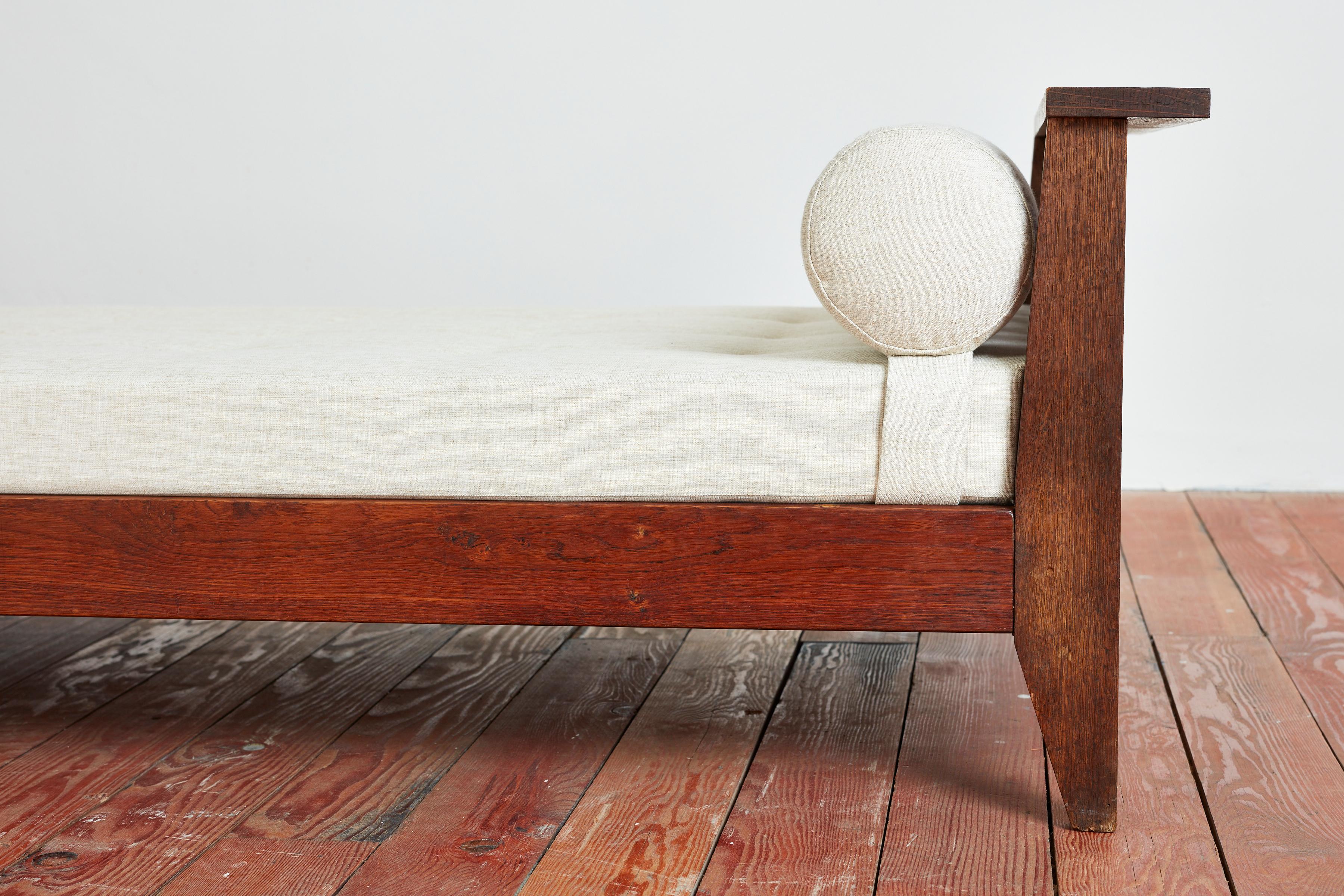 Linen Rene Gabriel Daybed