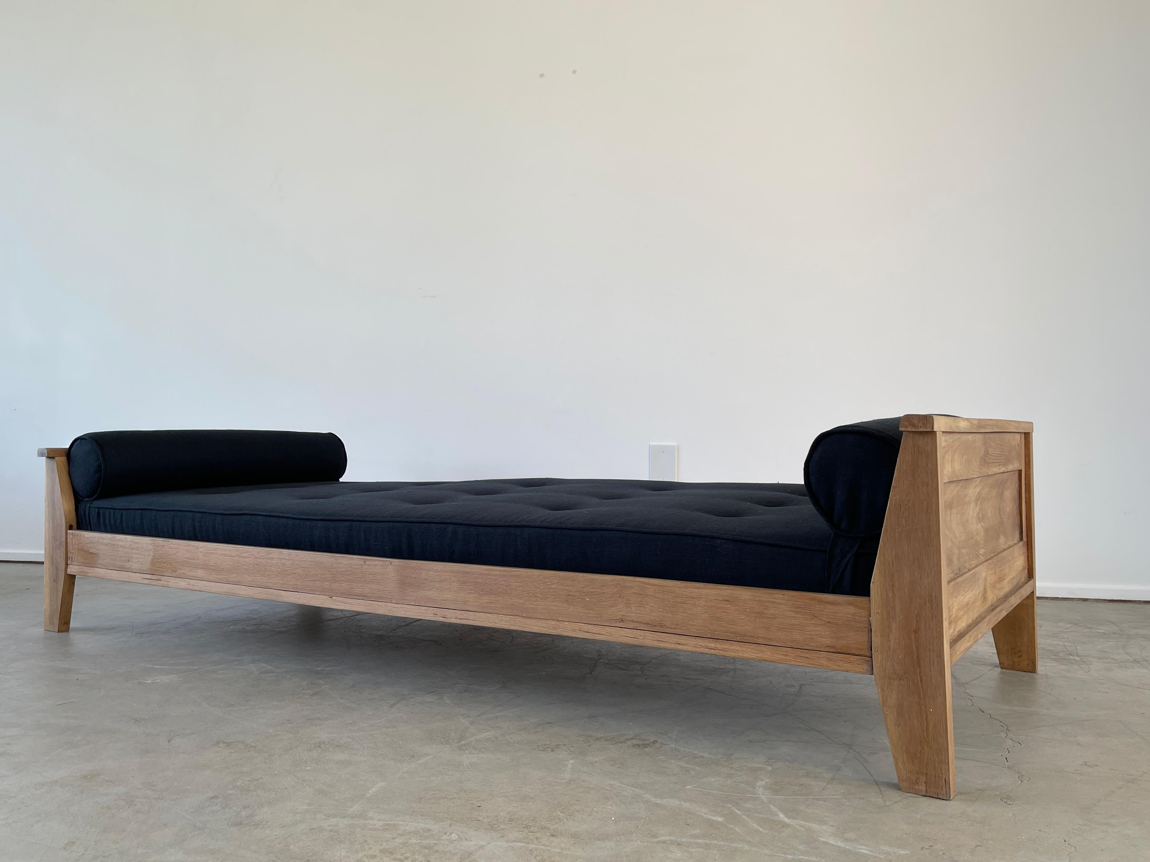 Rene Gabriel Daybed 2