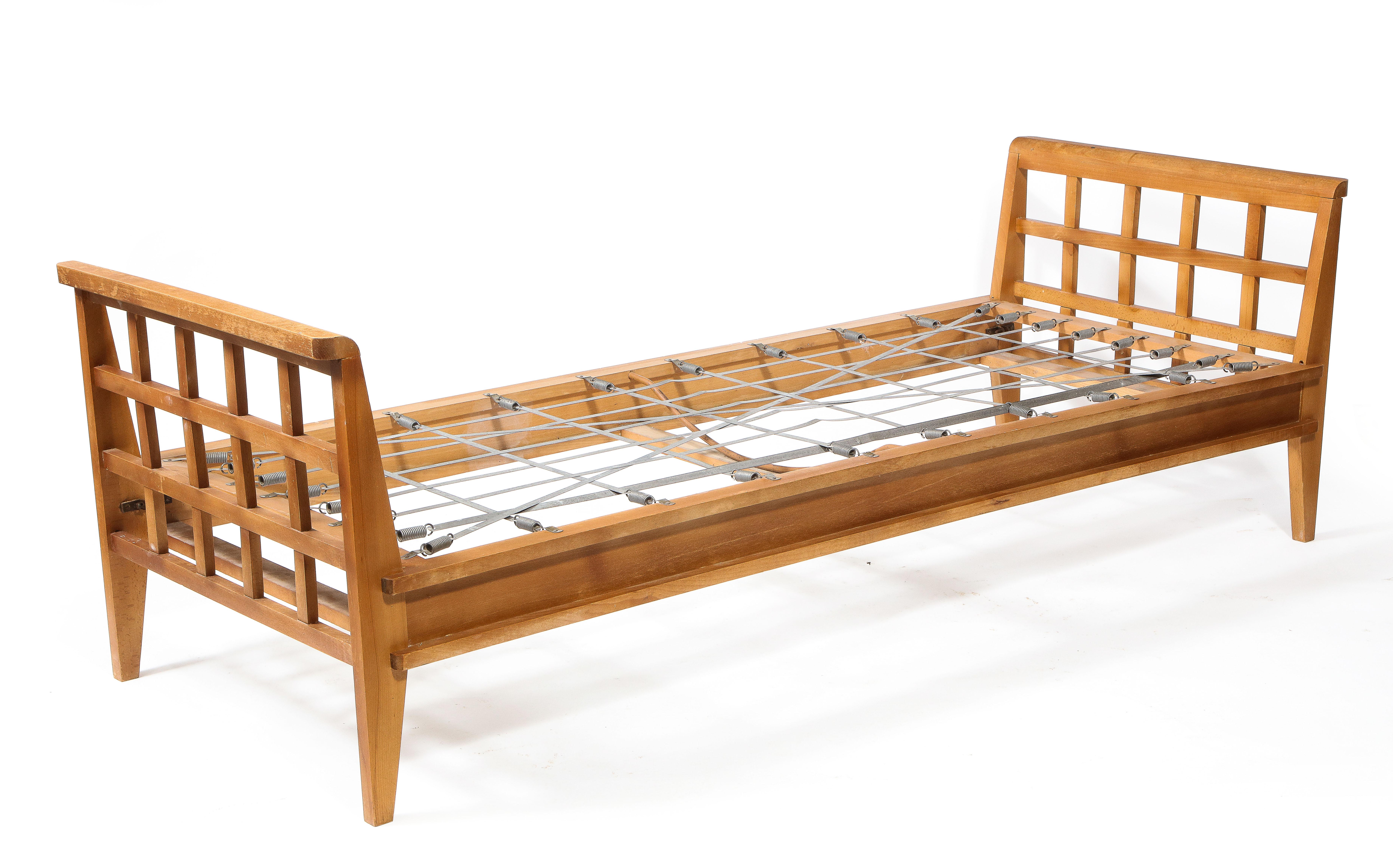 20th Century René Gabriel Daybed in Elm, France 1950's For Sale