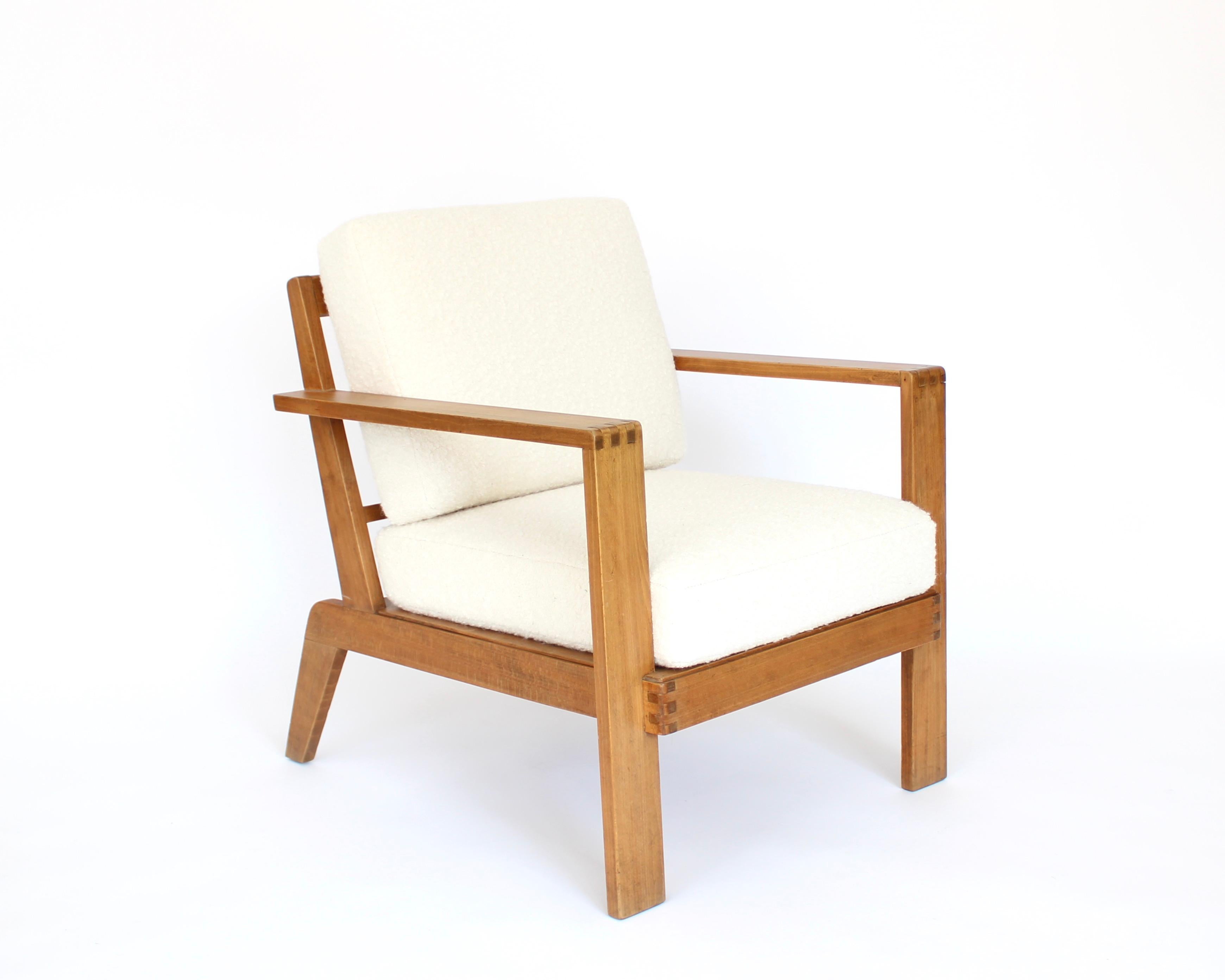 Rene Gabriel French Oak Grid Back Lounge Chair Reconstruction Period  For Sale 1