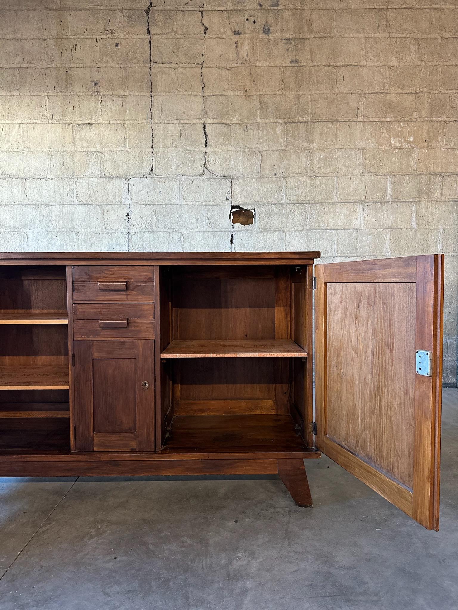 Quercia Credenza Rene Gabriel in Oak francese in vendita