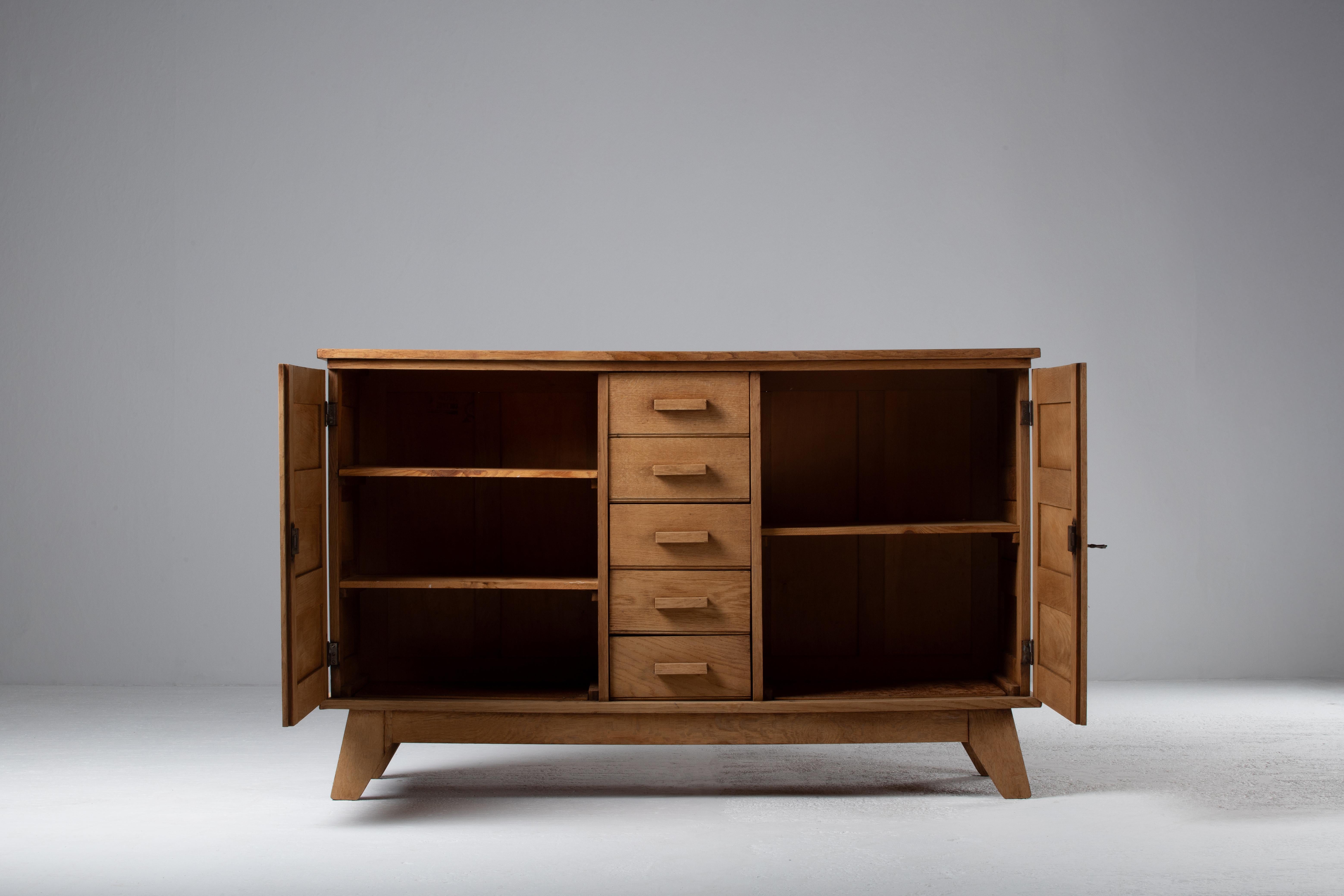 Milieu du XXe siècle Buffet en Oak René Gabriel, France, années 1940 en vente