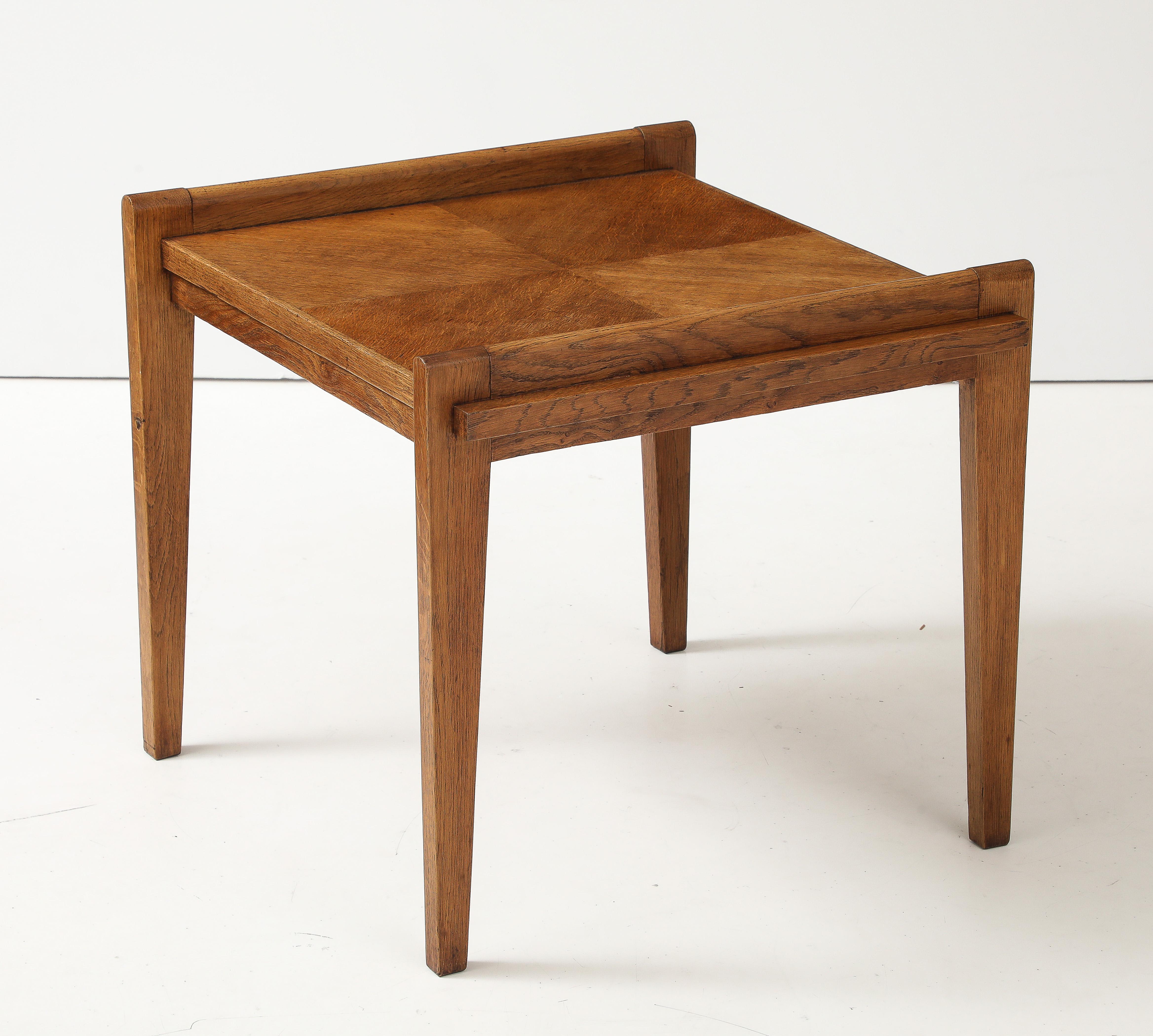 René Gabriel Rare Form Oak Side Table, France, circa 1945 For Sale 1