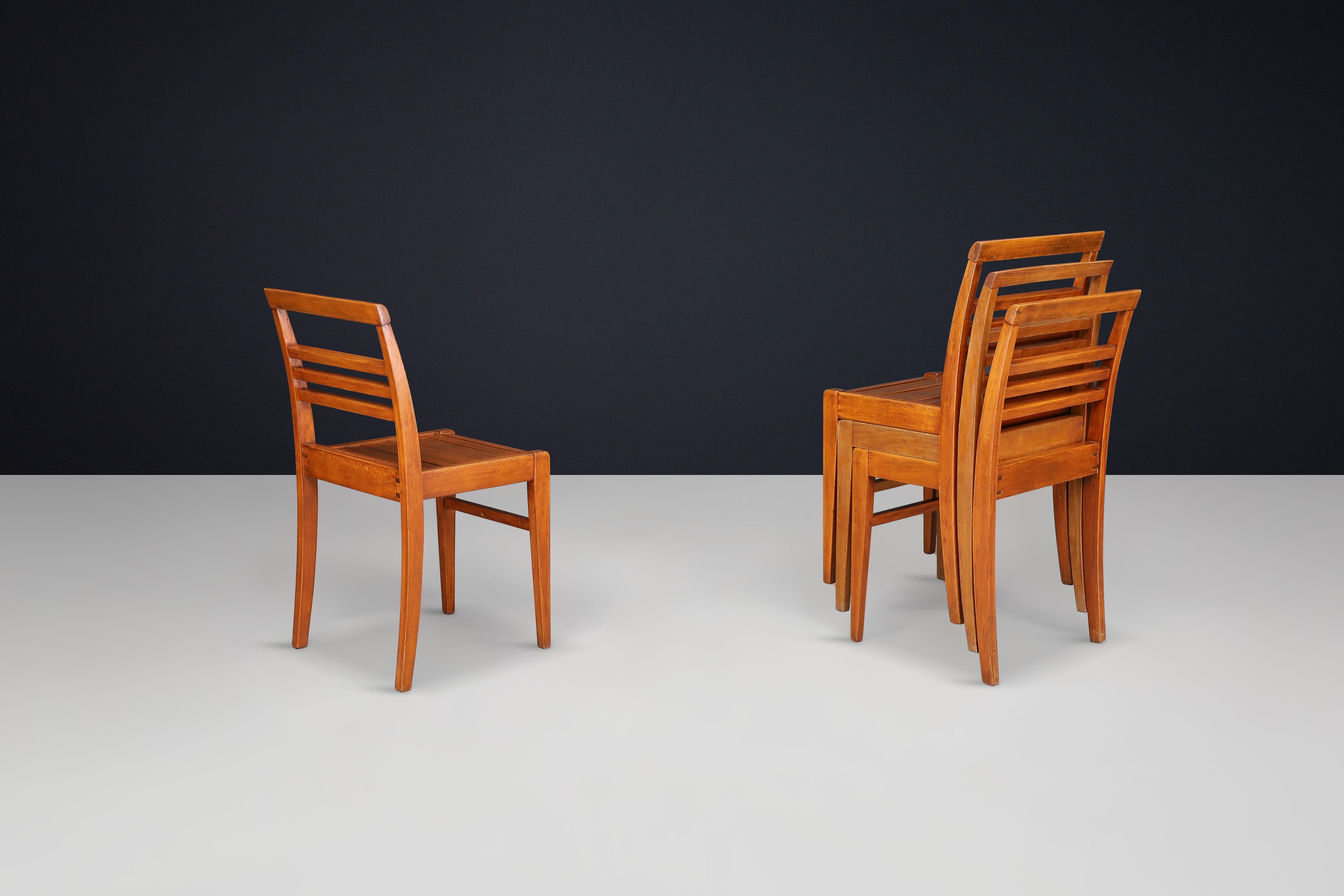 René Gabriel Rekonstruktion Eiche Esszimmerstühle, Frankreich, 1946 - 48+ Verfügbar im Angebot 1