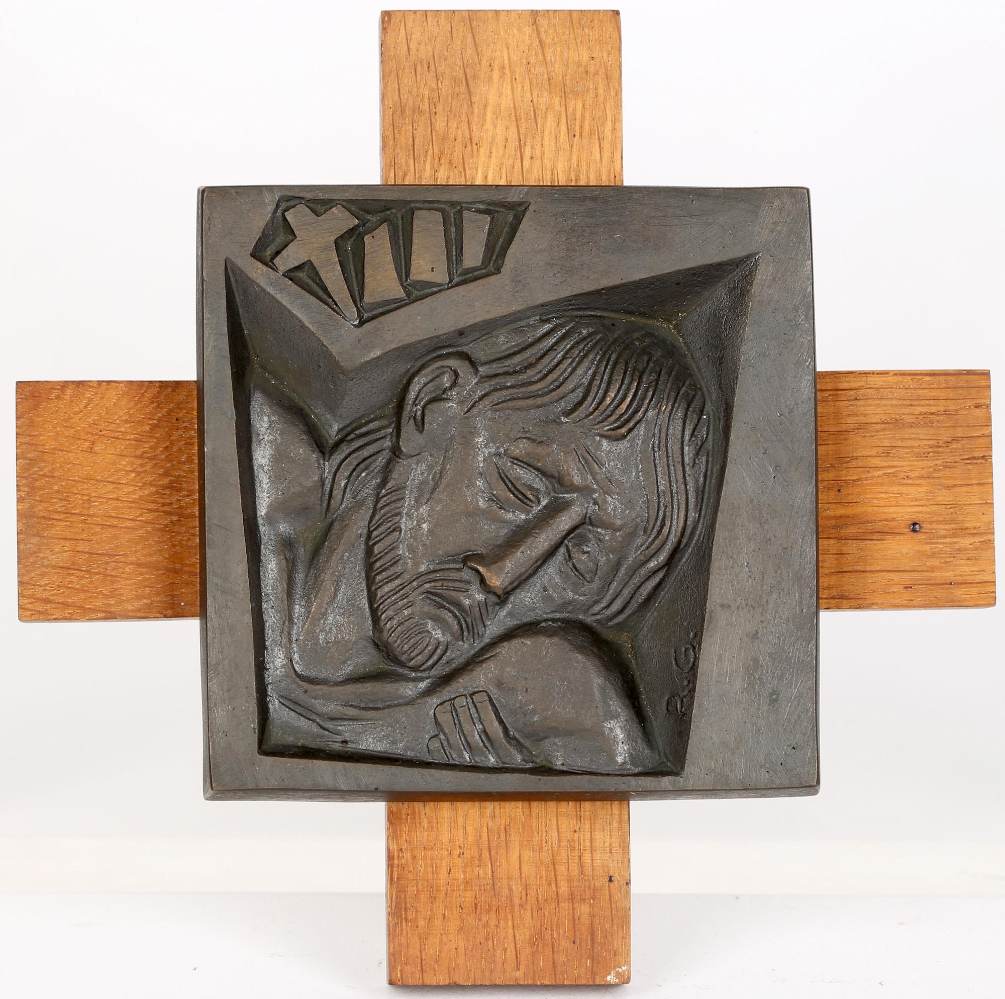 Französische vierzehn Bronzestatuen des Kreuzes von Ren Gourdon im Angebot 1