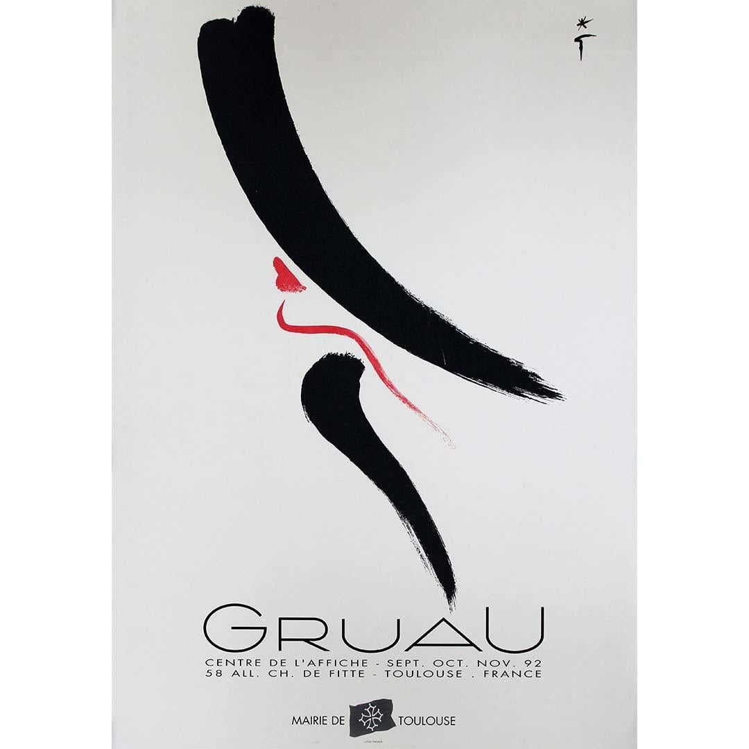 Il manifesto originale del 1992 di René Gruau per la mostra del Centre de l'Affiche è un esempio lampante dello stile minimalista ma potente di Gruau, che mostra la sua impareggiabile capacità di trasmettere eleganza e raffinatezza con tratti