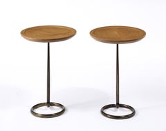 Mesa auxiliar René Herbst de latón y roble, Francia Años 50