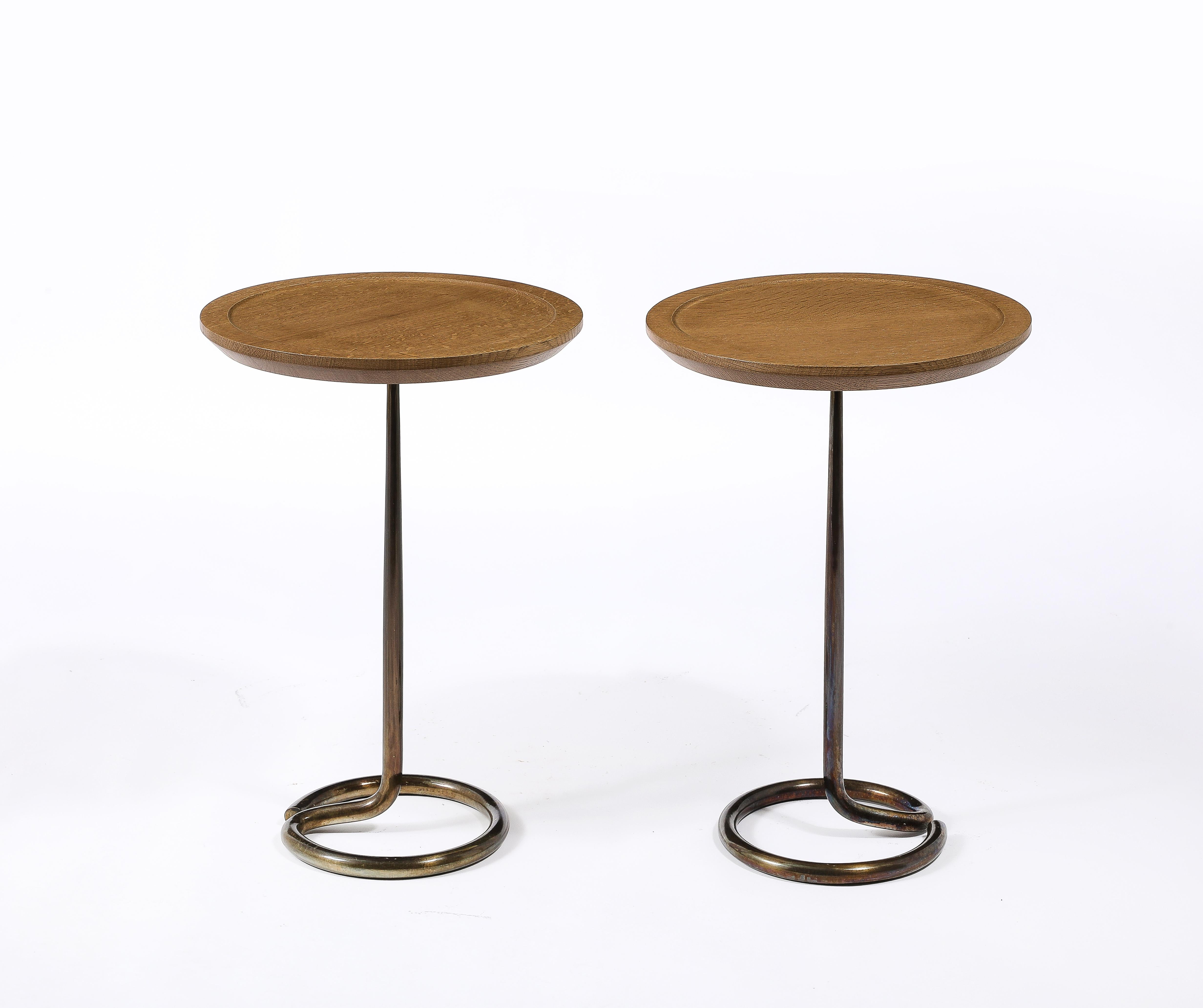 Laiton Table d'appoint en laiton et Oak Oak René Herbst, France 1950's