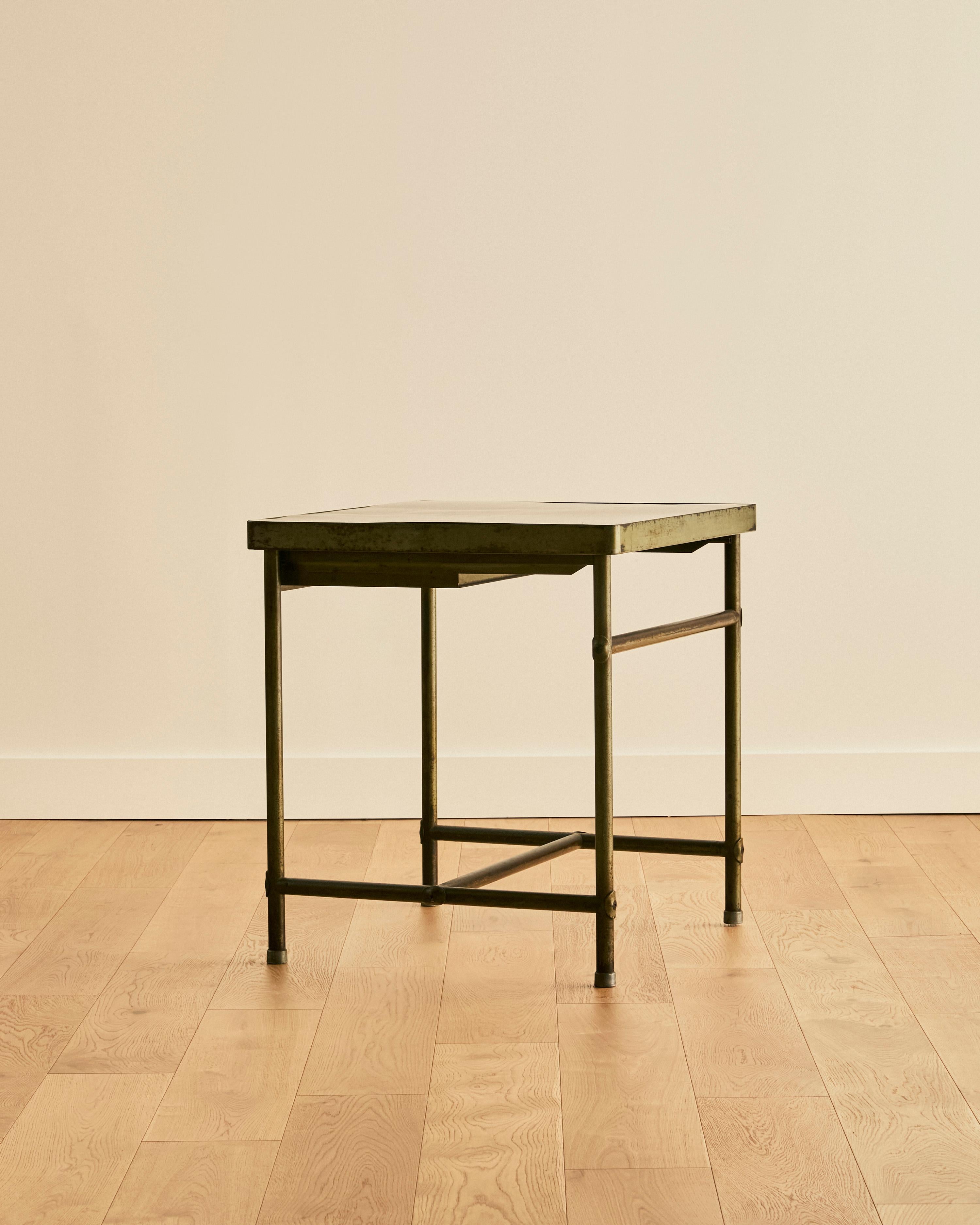 Francese Rene Herbst Metal Desk c. 1930 in vendita