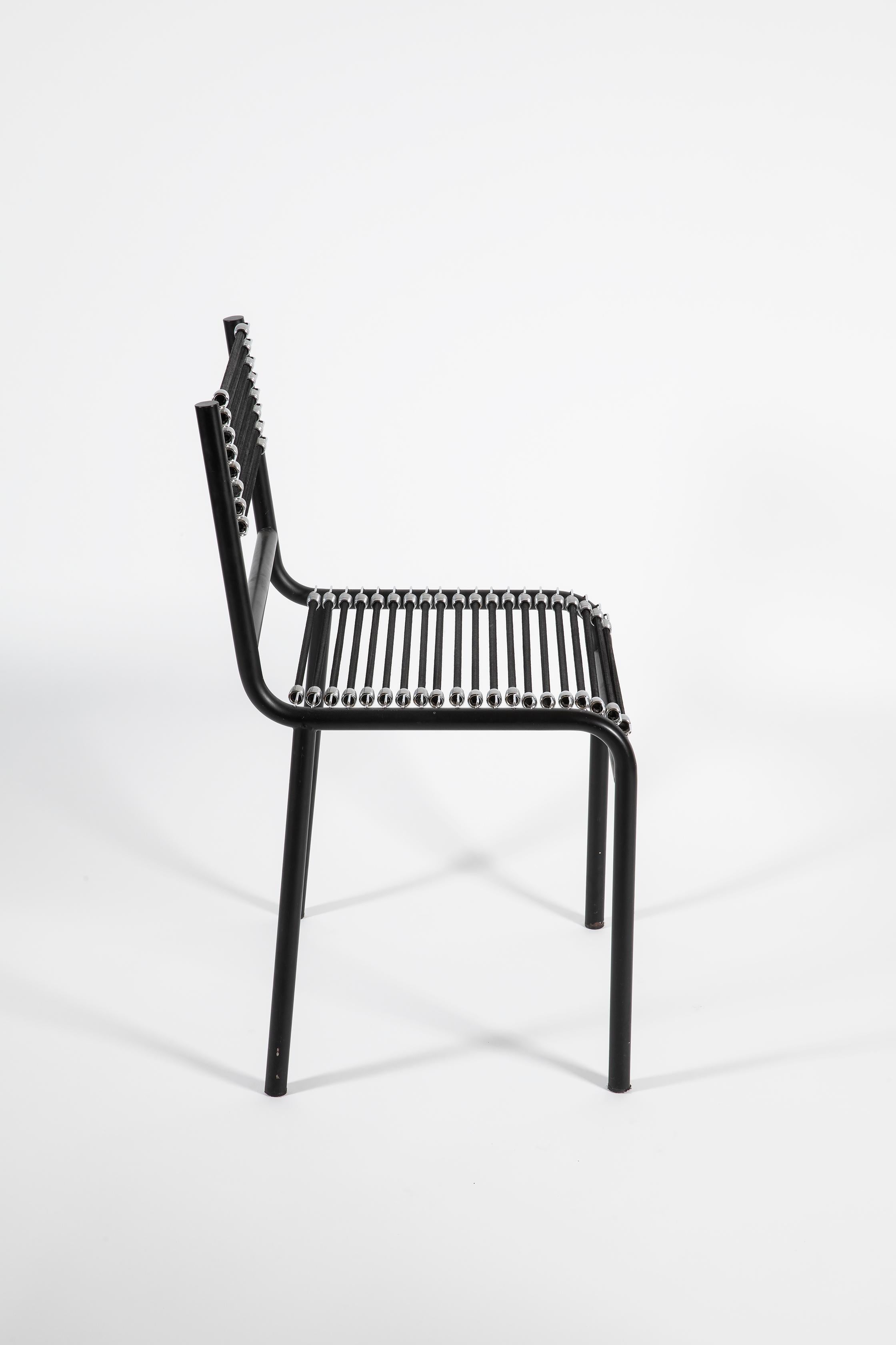 Plaqué René Herbst Ensemble de quatre chaises Sandow en acier noir et caoutchouc pour Pallucco, 1980 en vente