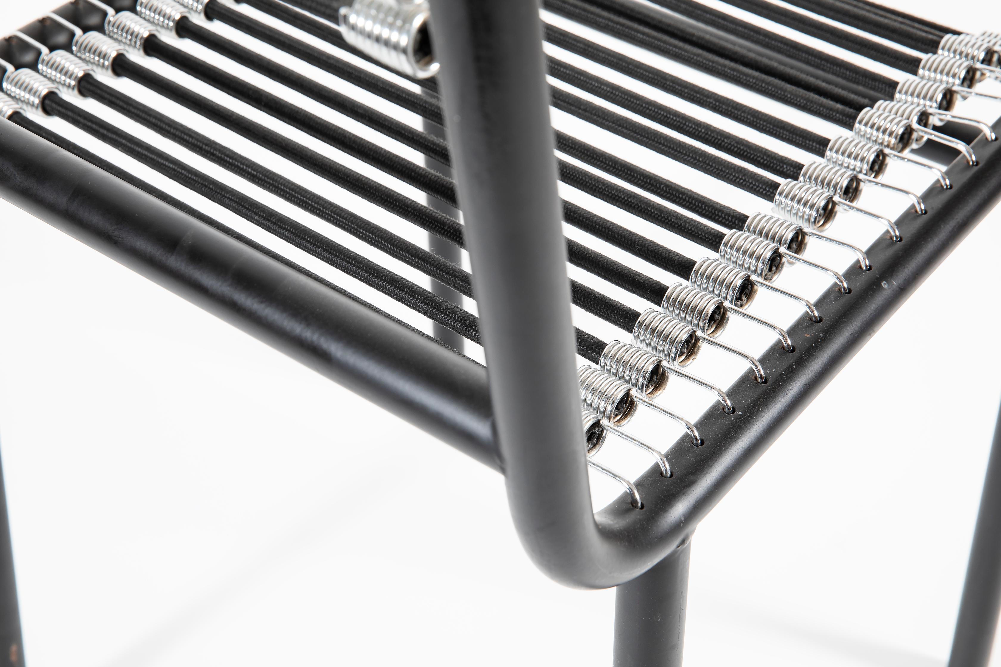 René Herbst Ensemble de quatre chaises Sandow en acier noir et caoutchouc pour Pallucco, 1980 en vente 1