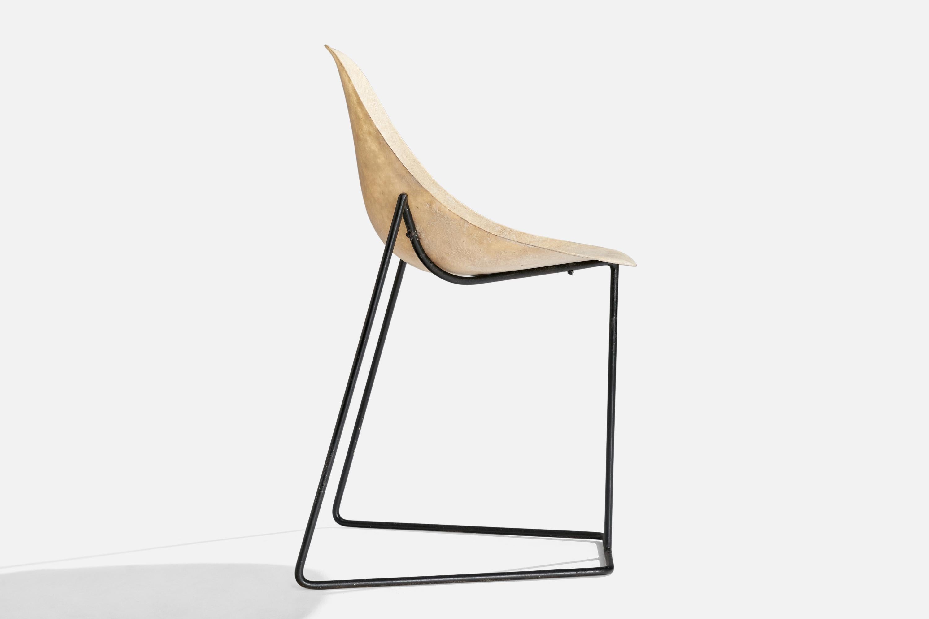 Rene-Jean Caillette, Side Chairs, Fiberglass, Metal, France, 1957 For Sale 4